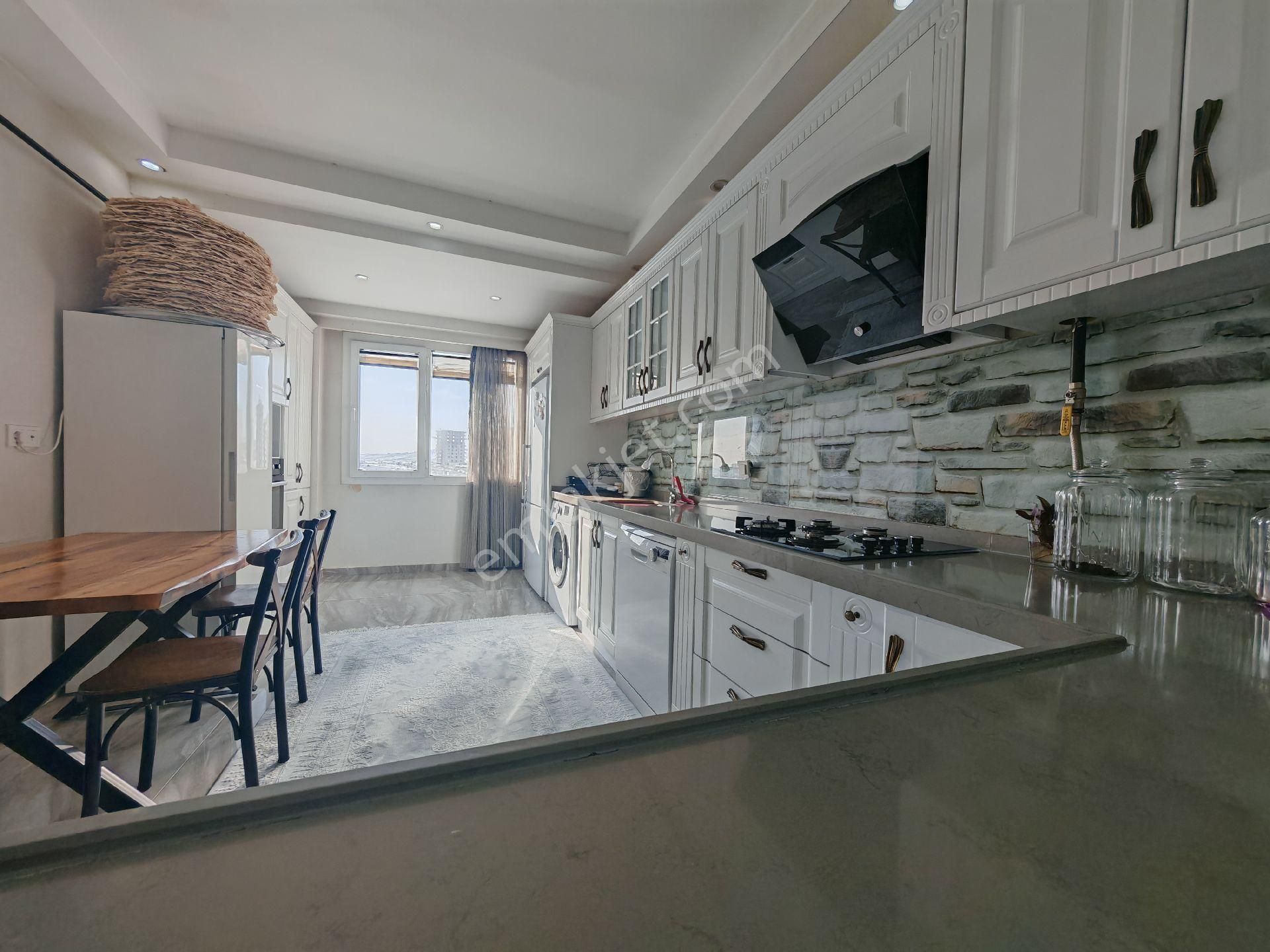 Faruk Yüksel Emlak Gürkan Sitesi Satılık 4 Oda Yapılı Dairw - Görsel 15