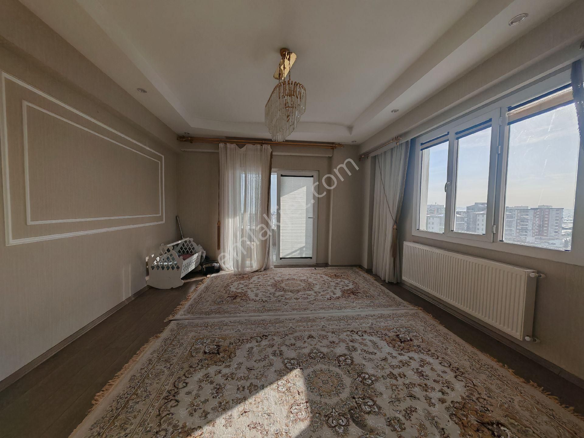 Faruk Yüksel Emlak Gürkan Sitesi Satılık 4 Oda Yapılı Dairw - Görsel 10