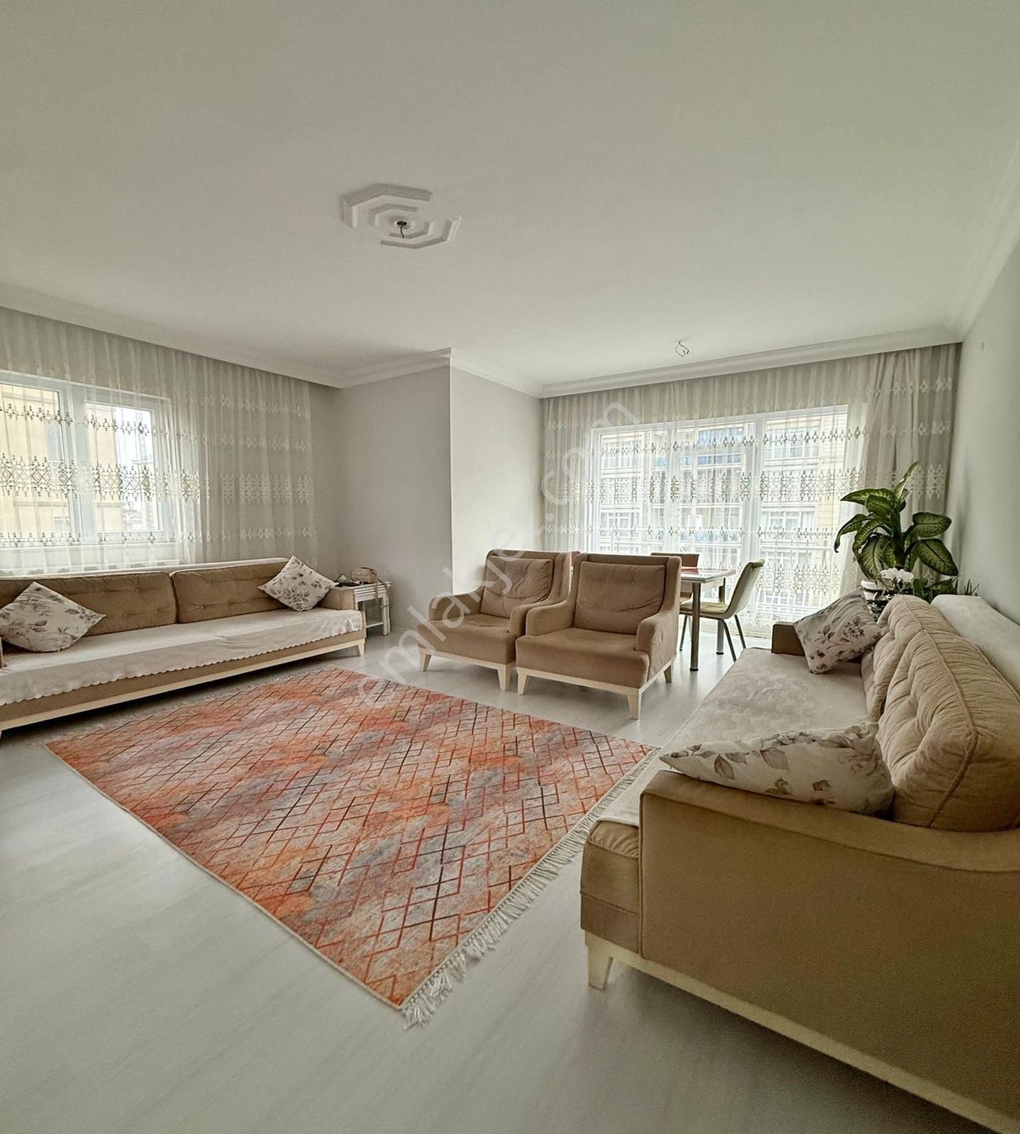 Beylikdüzü'nün Gözde Semti Adnan Kahveci'de Oturuma Uygun 3+1 !! - Görsel 2