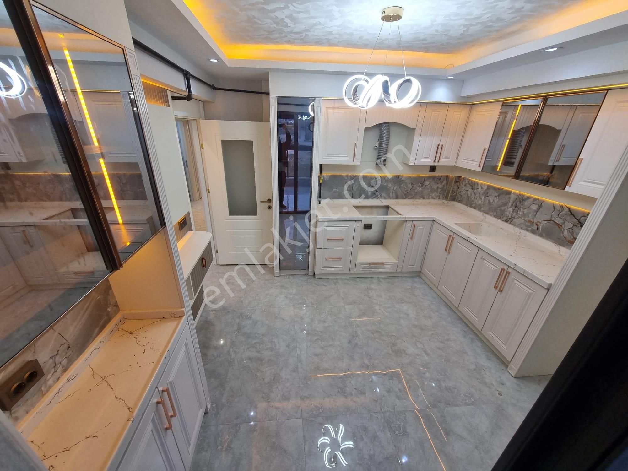 Hazardan-fırsat-3+1-mendereste Altan Isıtma Kombi Cam Balkon 3+1