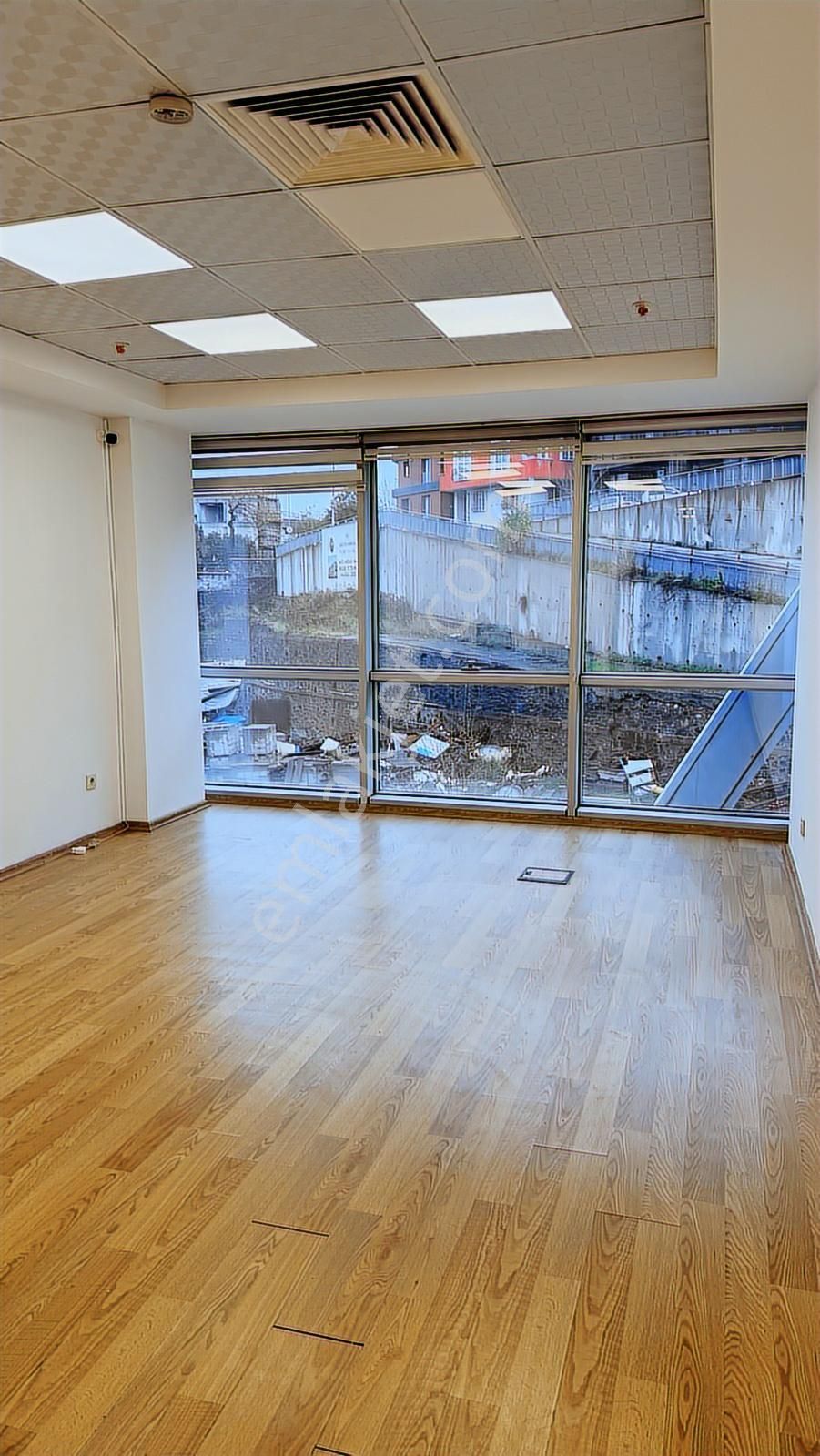 Satılık Metro Yanında Hazır Dekorasyonlu Ofis Remax Astyle - Görsel 20
