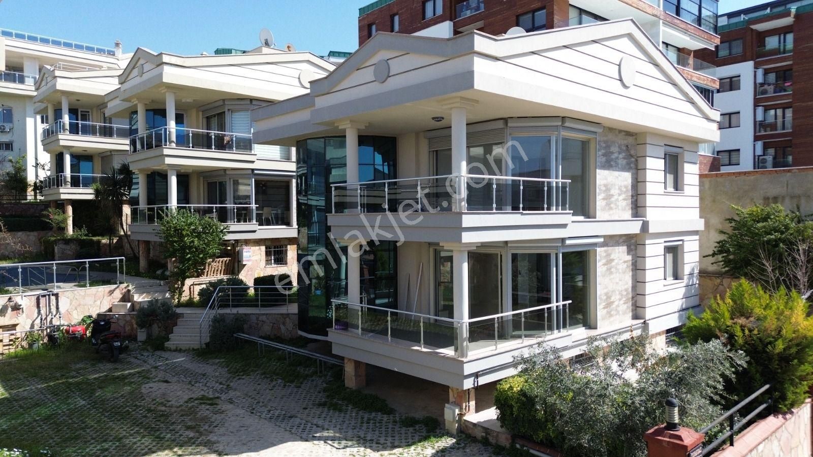 Marinaya Yakın - Köşe Konum - Tek Müstakil Villa - Görsel 2