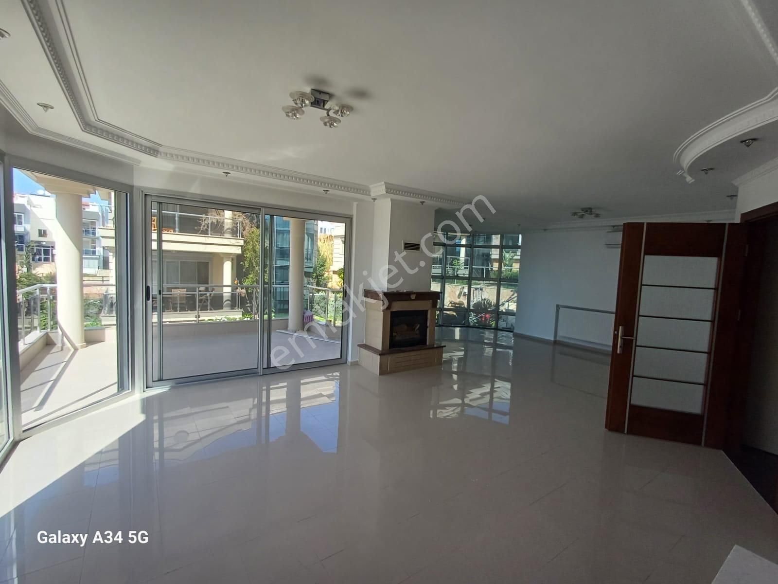 Marinaya Yakın - Köşe Konum - Tek Müstakil Villa - Görsel 13