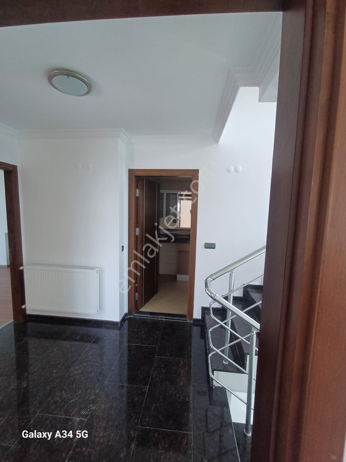 Marinaya Yakın - Köşe Konum - Tek Müstakil Villa - Görsel 19