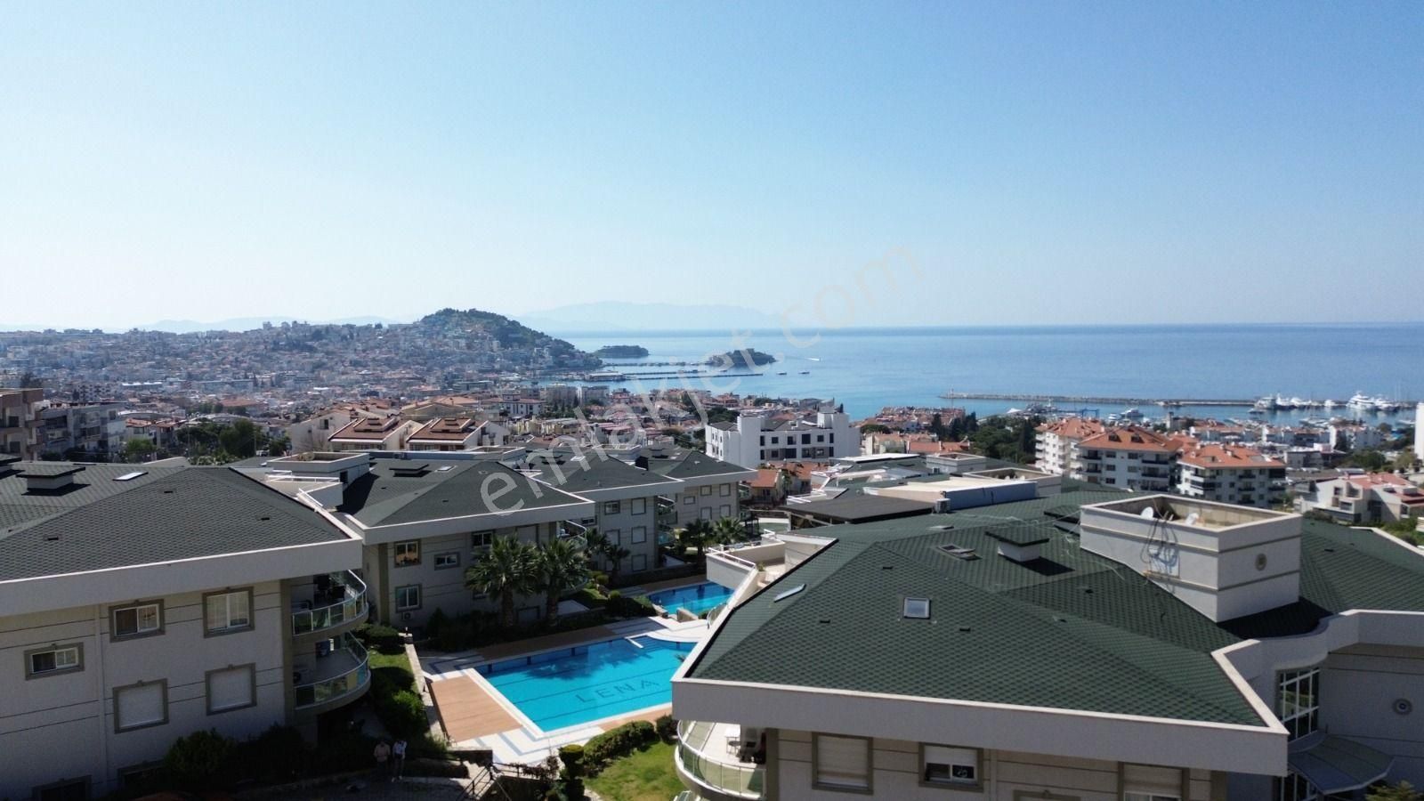 Marinaya Yakın - Köşe Konum - Tek Müstakil Villa - Görsel 4