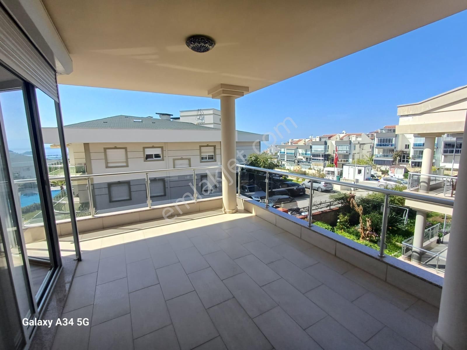 Marinaya Yakın - Köşe Konum - Tek Müstakil Villa - Görsel 9