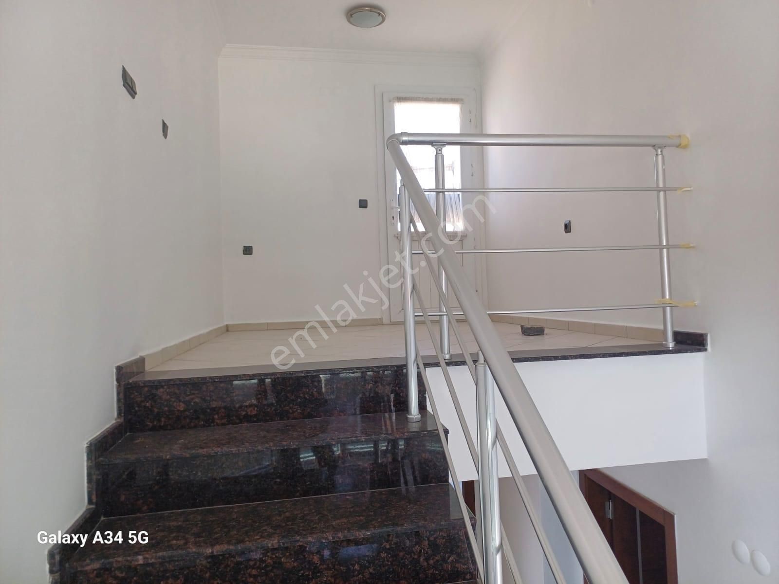 Marinaya Yakın - Köşe Konum - Tek Müstakil Villa - Görsel 35