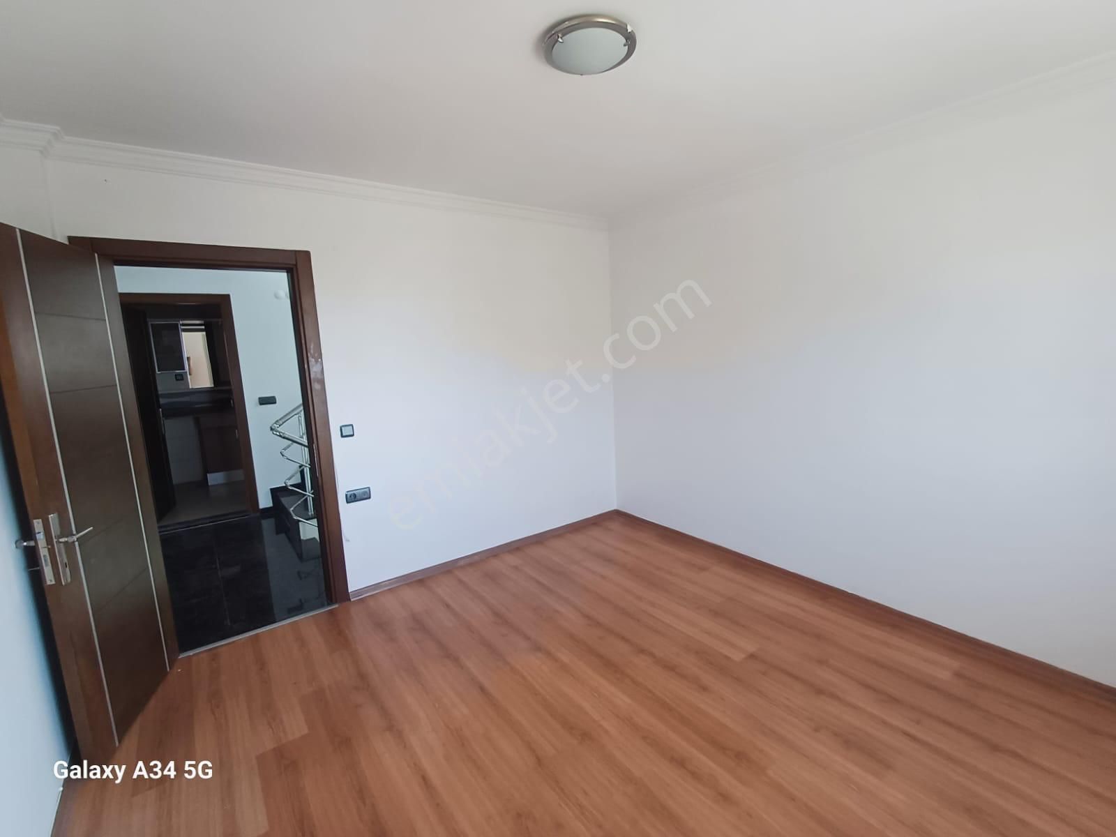 Marinaya Yakın - Köşe Konum - Tek Müstakil Villa - Görsel 26