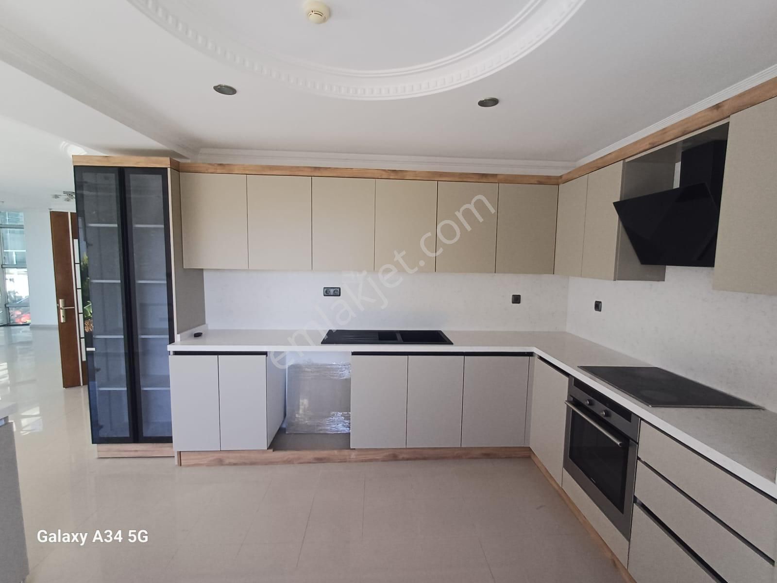 Marinaya Yakın - Köşe Konum - Tek Müstakil Villa - Görsel 14