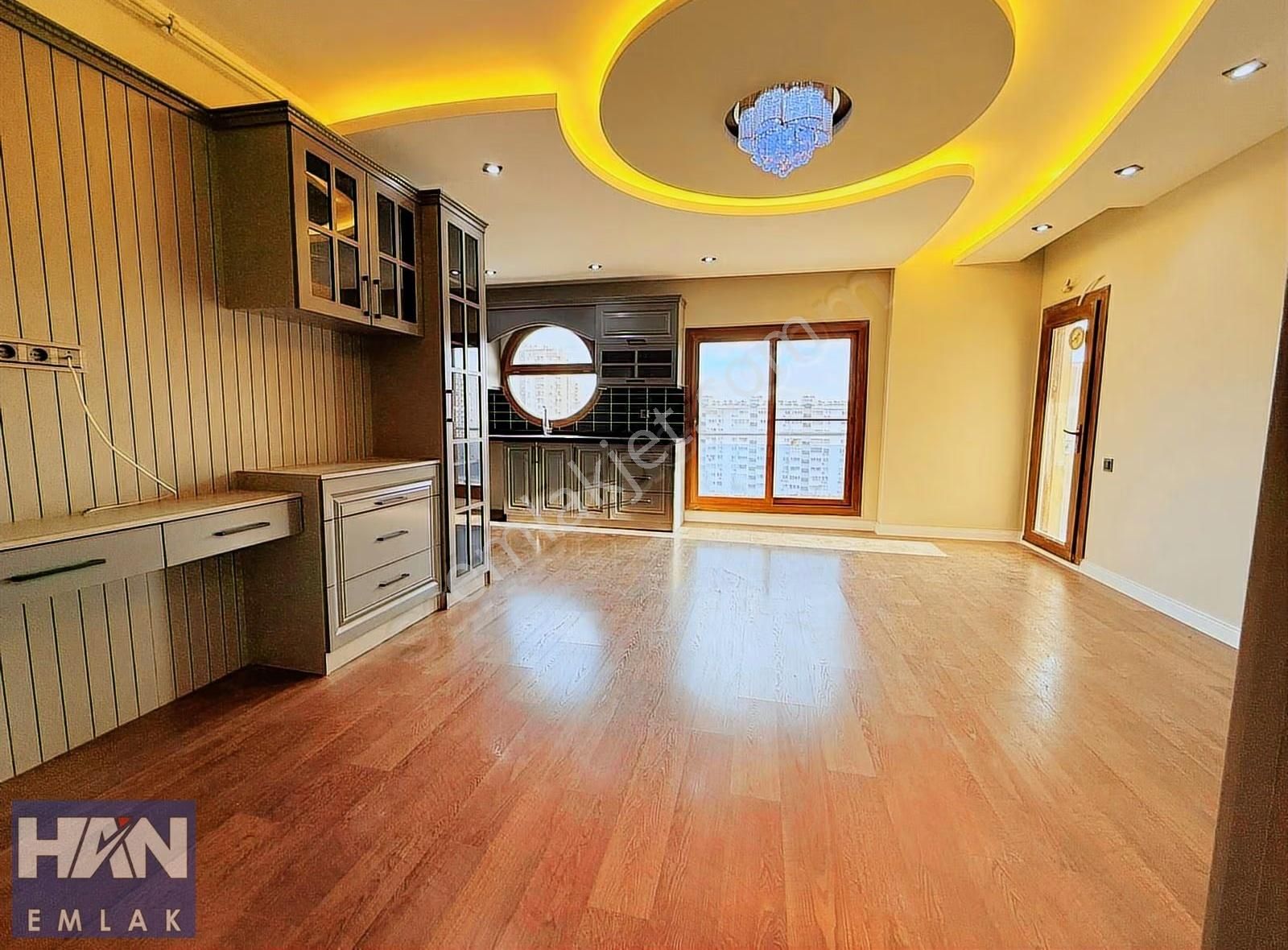 Han Emlak'tan Royal Towers'ta Tamamen Yenilenmiş Consept 4+1 - Görsel 12