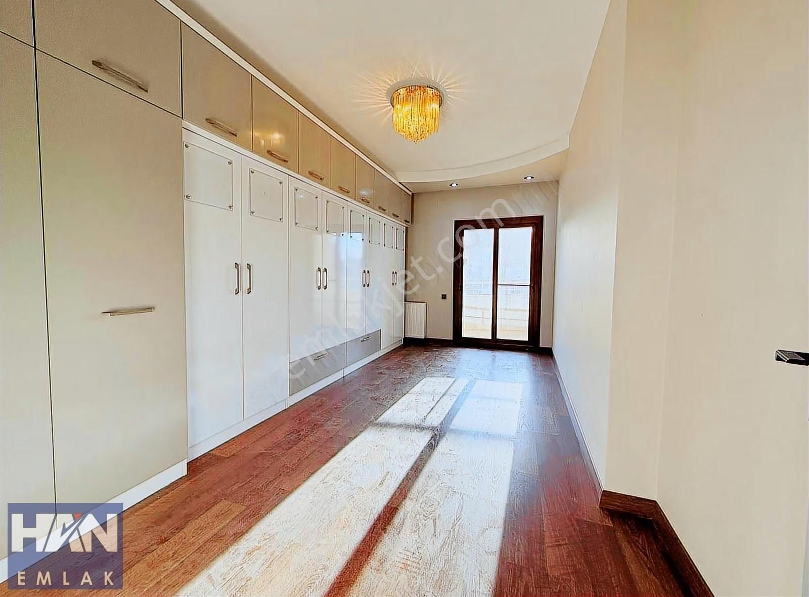 Han Emlak'tan Royal Towers'ta Tamamen Yenilenmiş Consept 4+1 - Görsel 11