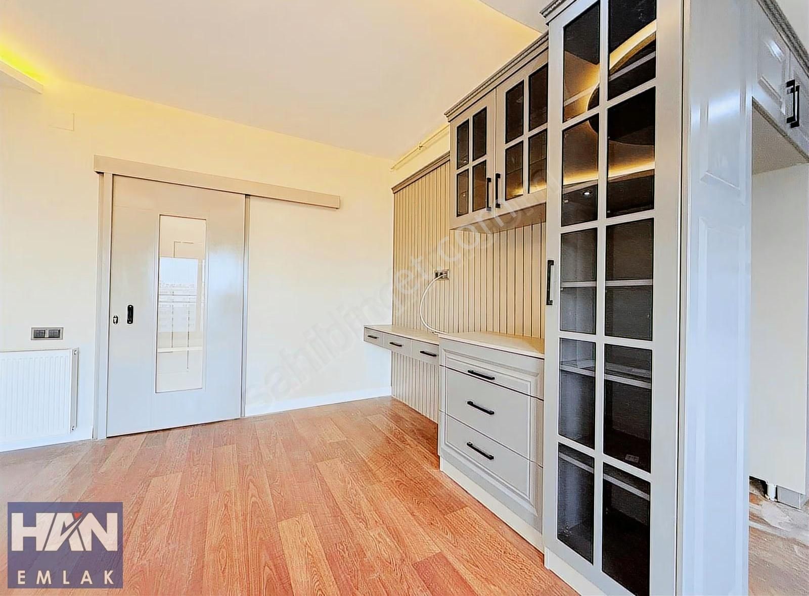 Han Emlak'tan Royal Towers'ta Tamamen Yenilenmiş Consept 4+1 - Görsel 6