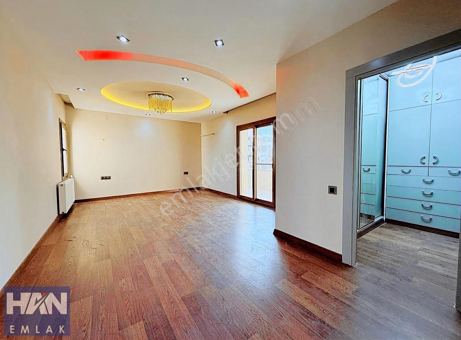 Han Emlak'tan Royal Towers'ta Tamamen Yenilenmiş Consept 4+1 - Görsel 28