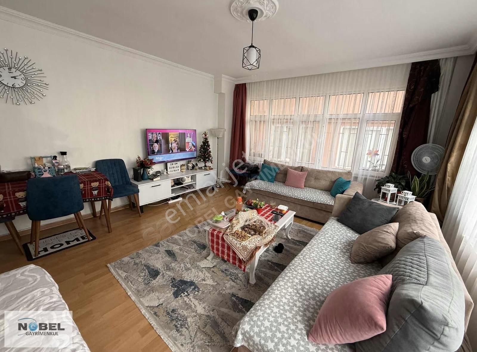 Nobelden Zeynep Kamilde 2+1 Satılık Üsküdar