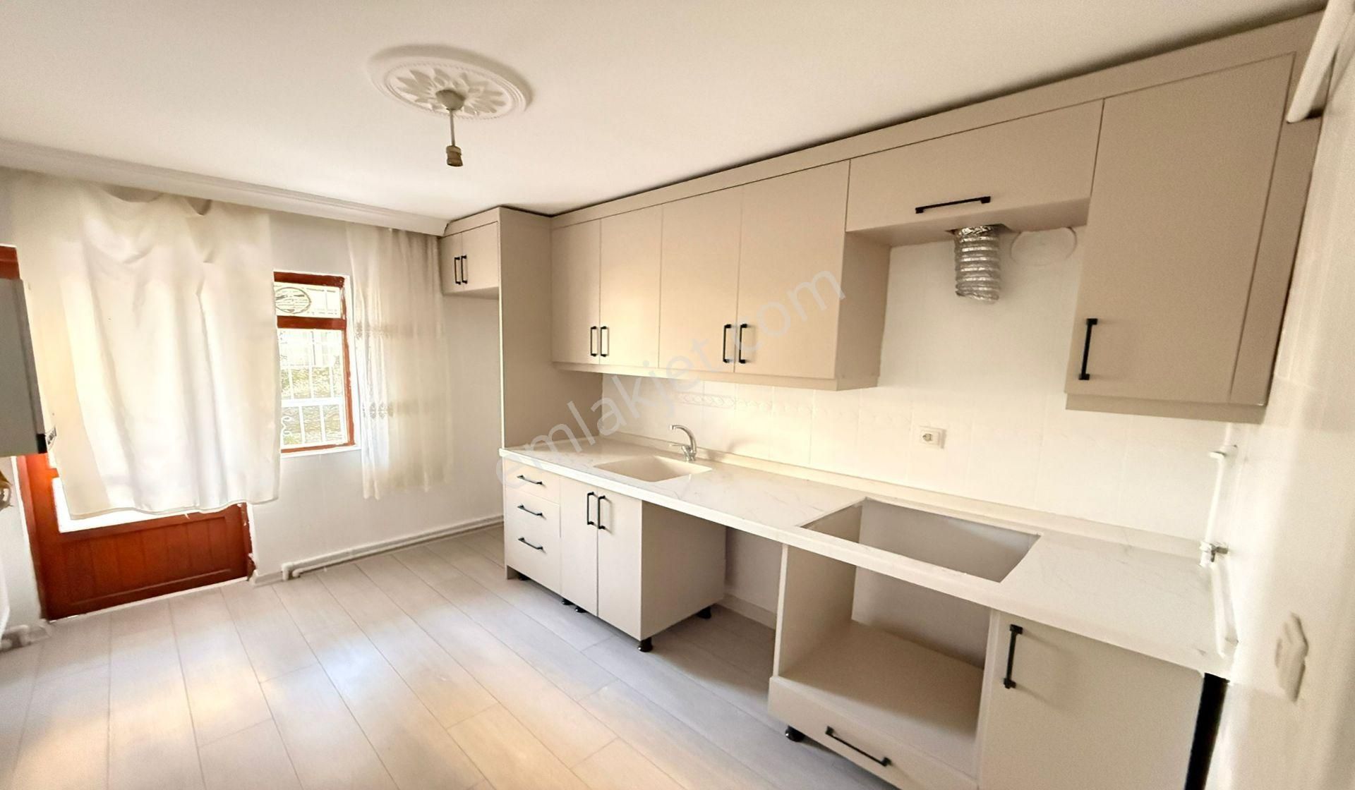 19 Mayıs Dumlupınar Okulu Yakını 3+1 Masrafsız Cepheleri Açık - Görsel 4