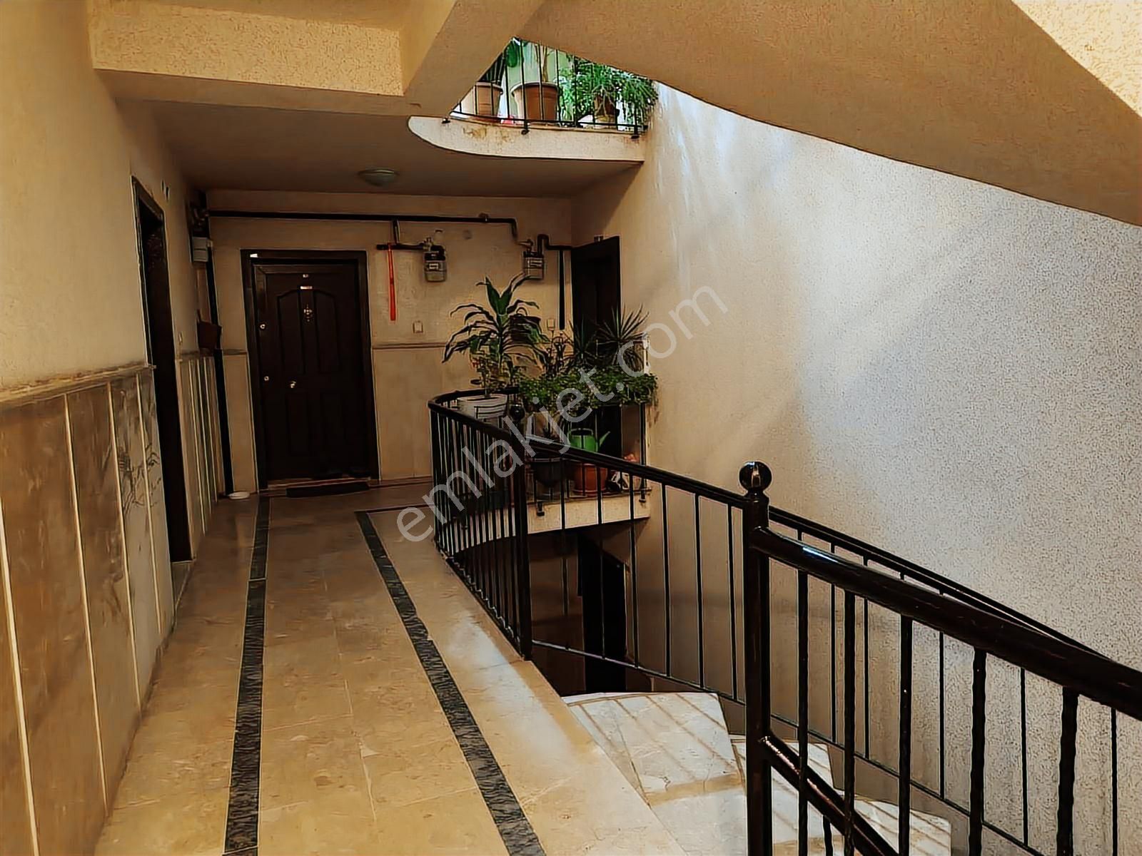 Cevizlidre/cad/2bina/katta/eşyalı/kiralık/3+1/2bny/3wc/mantolama - Görsel 20