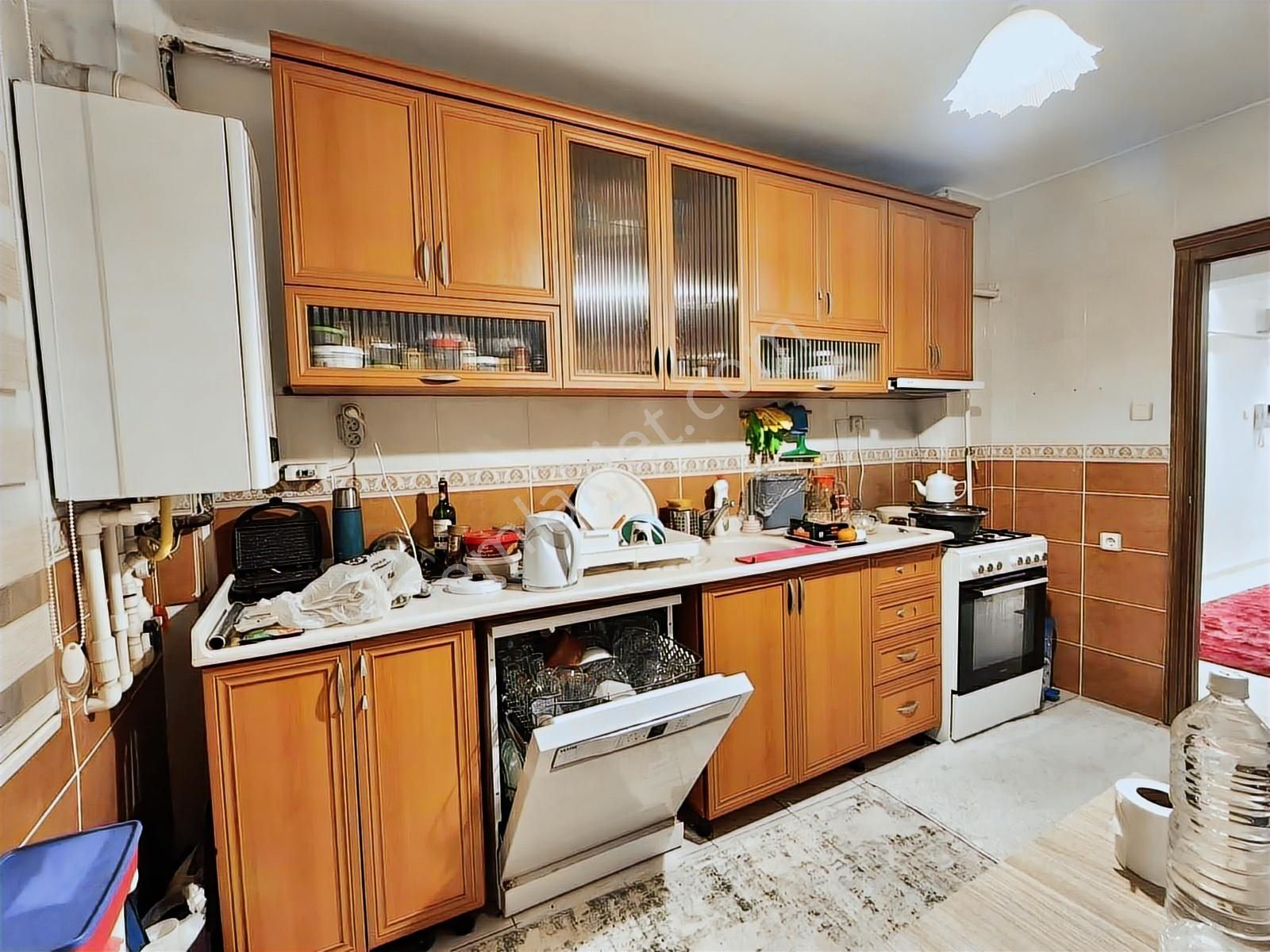 Cevizlidre/cad/2bina/katta/eşyalı/kiralık/3+1/2bny/3wc/mantolama - Görsel 22
