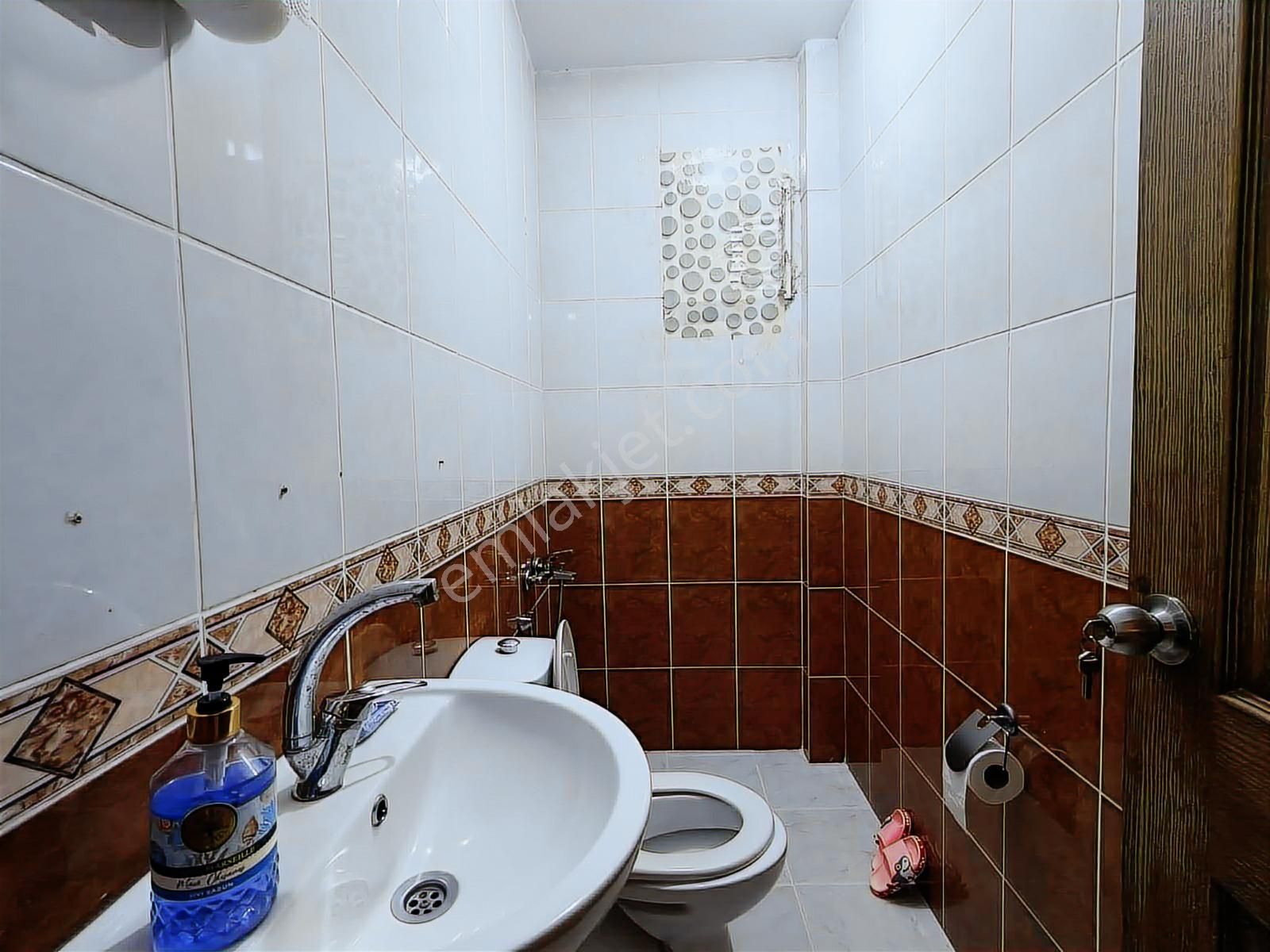 Cevizlidre/cad/2bina/katta/eşyalı/kiralık/3+1/2bny/3wc/mantolama - Görsel 8