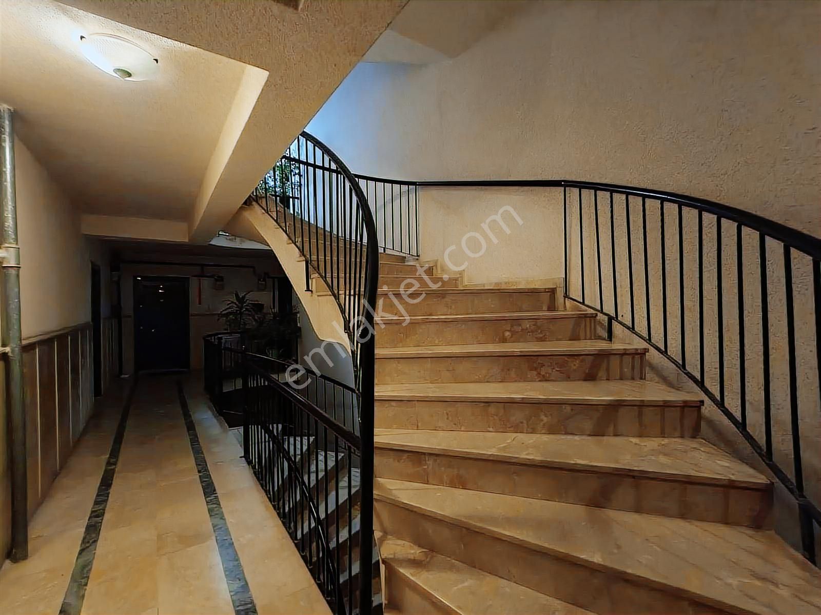 Cevizlidre/cad/2bina/katta/eşyalı/kiralık/3+1/2bny/3wc/mantolama - Görsel 16