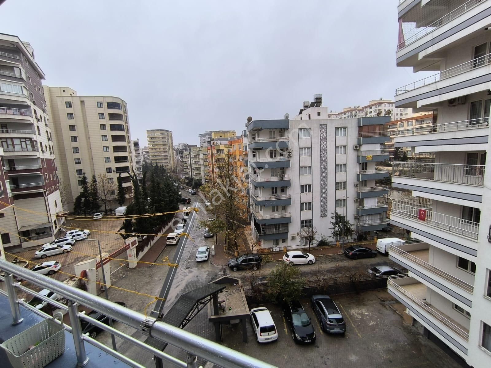 Akpiyar Mahallesi Balık Ayağında Geniş Ve Ferah Masrafsız Satılkı 3+1 Daire - Görsel 3