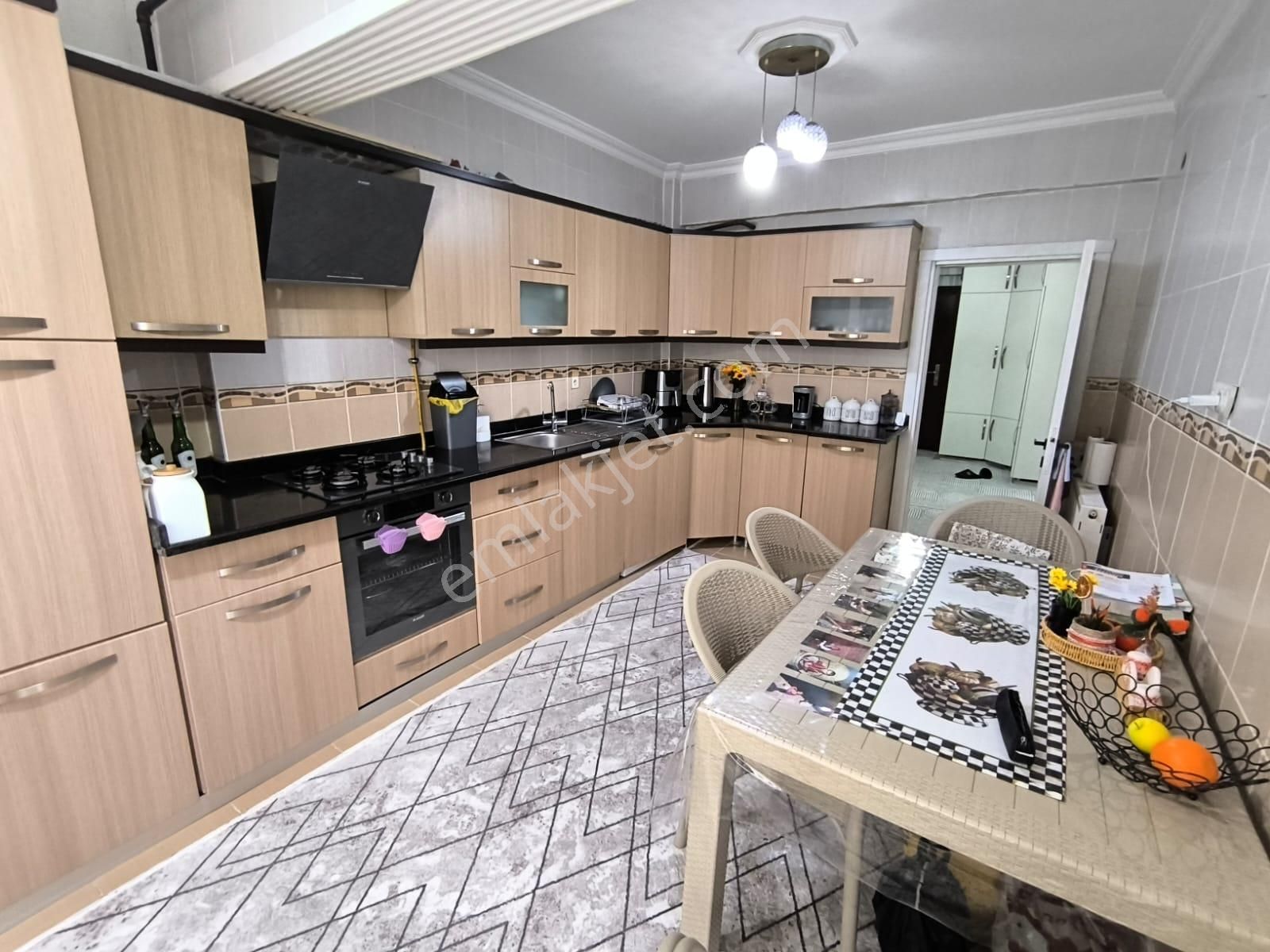 Akpiyar Mahallesi Balık Ayağında Geniş Ve Ferah Masrafsız Satılkı 3+1 Daire - Görsel 6