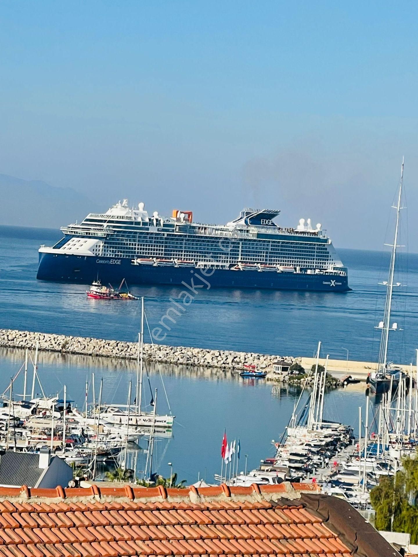 Marina Bölgesinde Full Deniz Manzaralı Dubleks Daire - Görsel 9