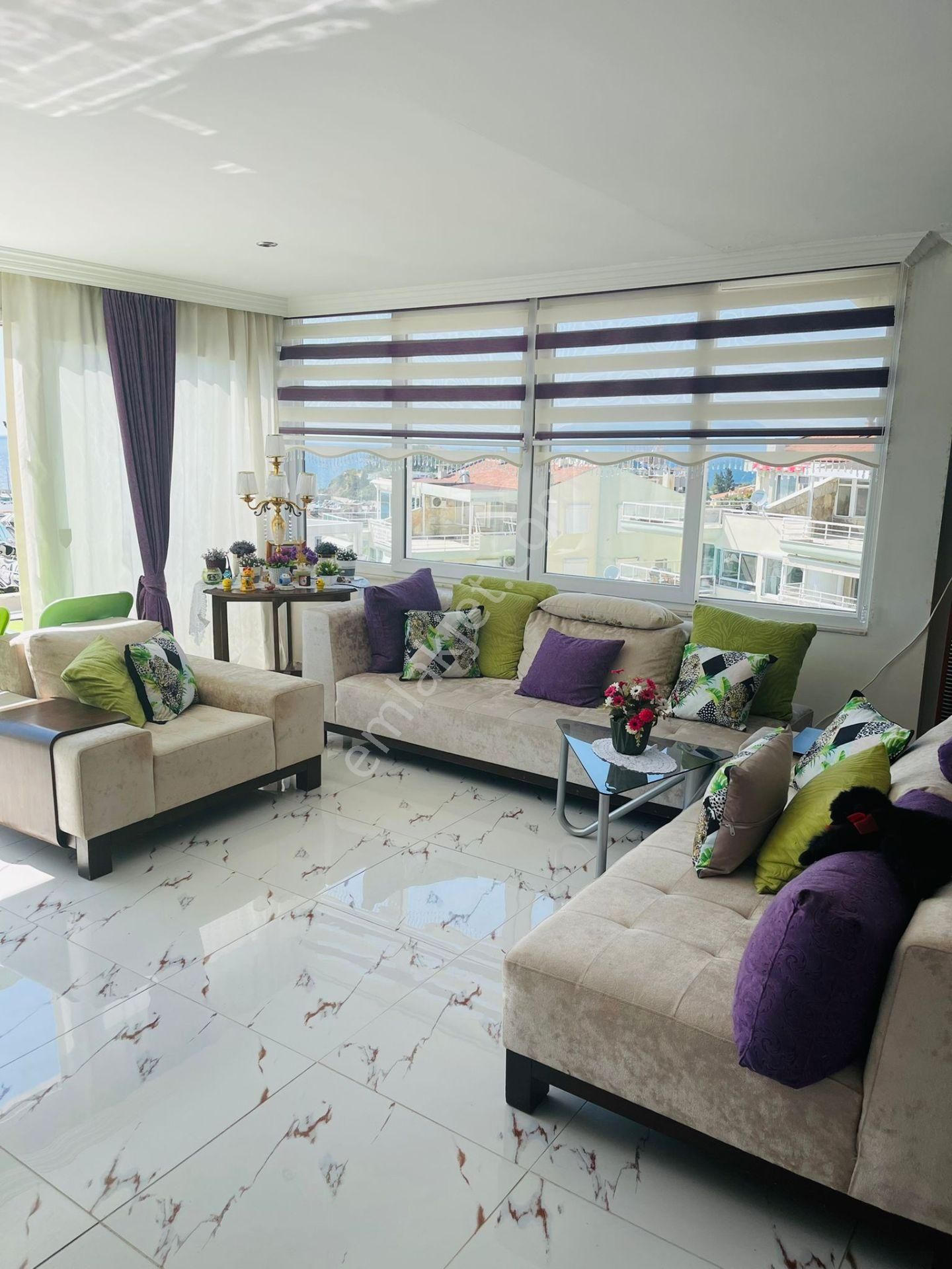 Marina Bölgesinde Full Deniz Manzaralı Dubleks Daire - Görsel 15