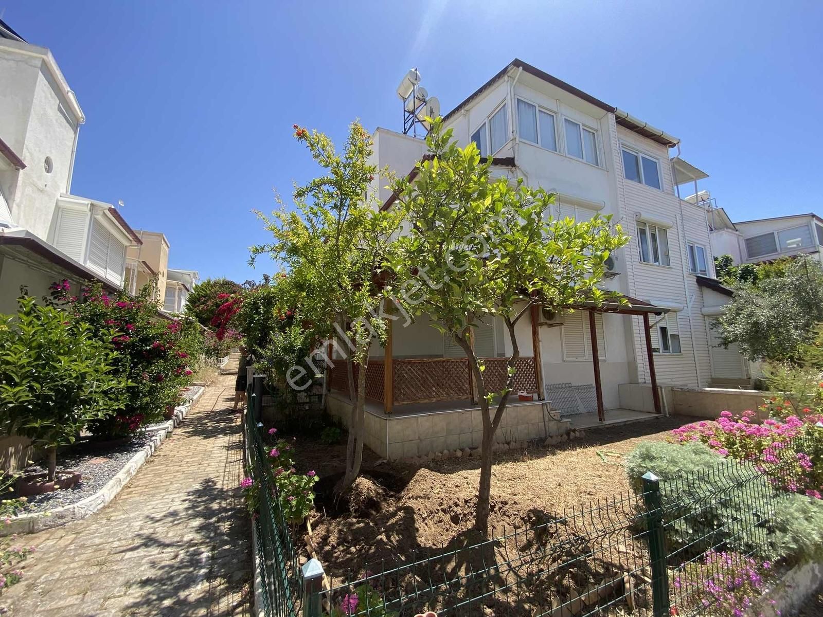 Denize 150m Mesafede Bahçeli Yazlık - Görsel 11