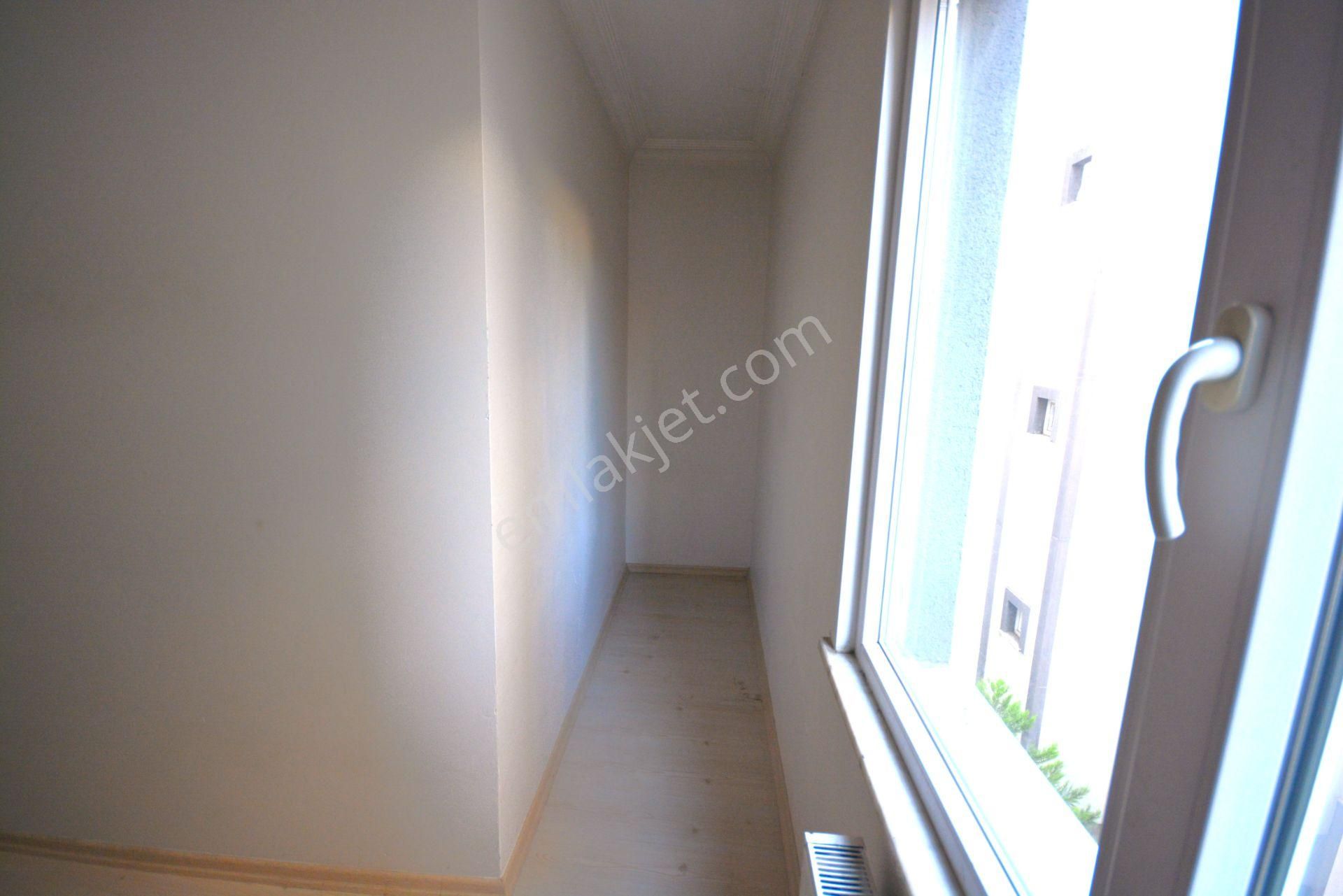 Kiralık Daire 3+1 Ara Kat 120 M2 İskanlı Konumu Güzel Güney Cephe - Görsel 12