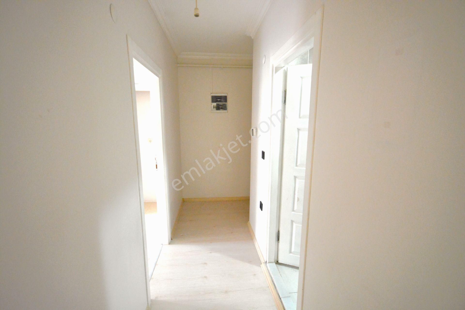 Kiralık Daire 3+1 Ara Kat 120 M2 İskanlı Konumu Güzel Güney Cephe - Görsel 6