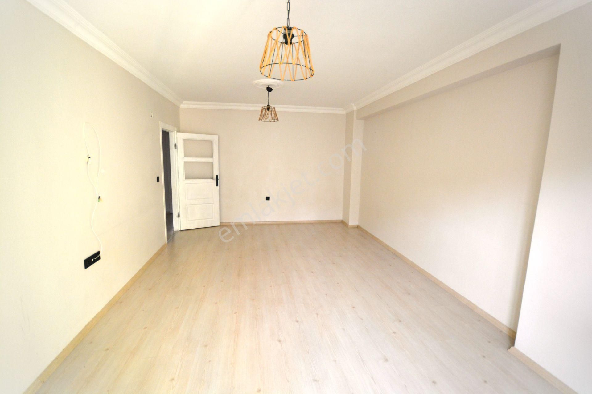 Kiralık Daire 3+1 Ara Kat 120 M2 İskanlı Konumu Güzel Güney Cephe - Görsel 9