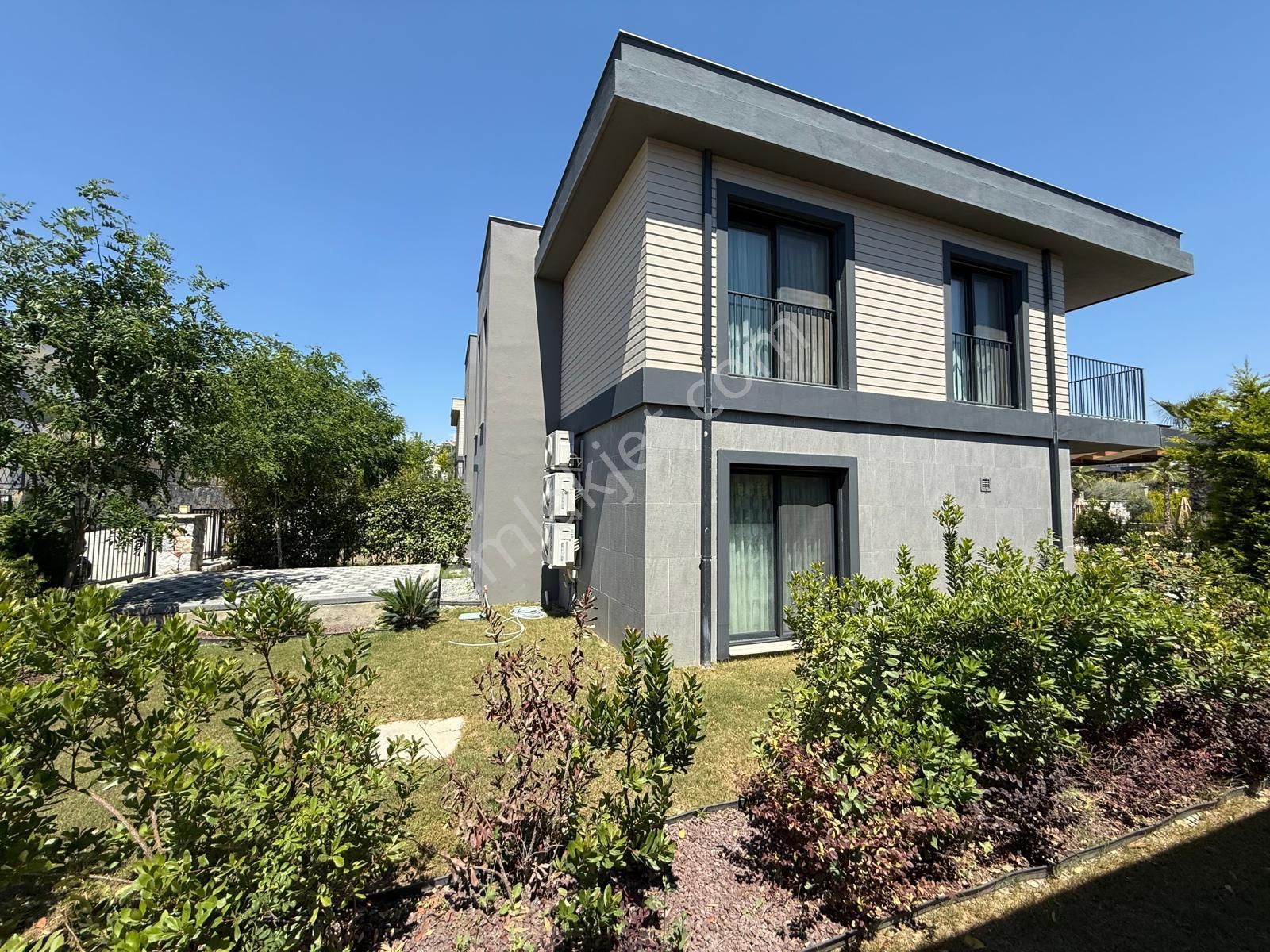 Havuzlu Site - Full Eşya - Alt Katta Oda - 4+1 Villa - Görsel 2