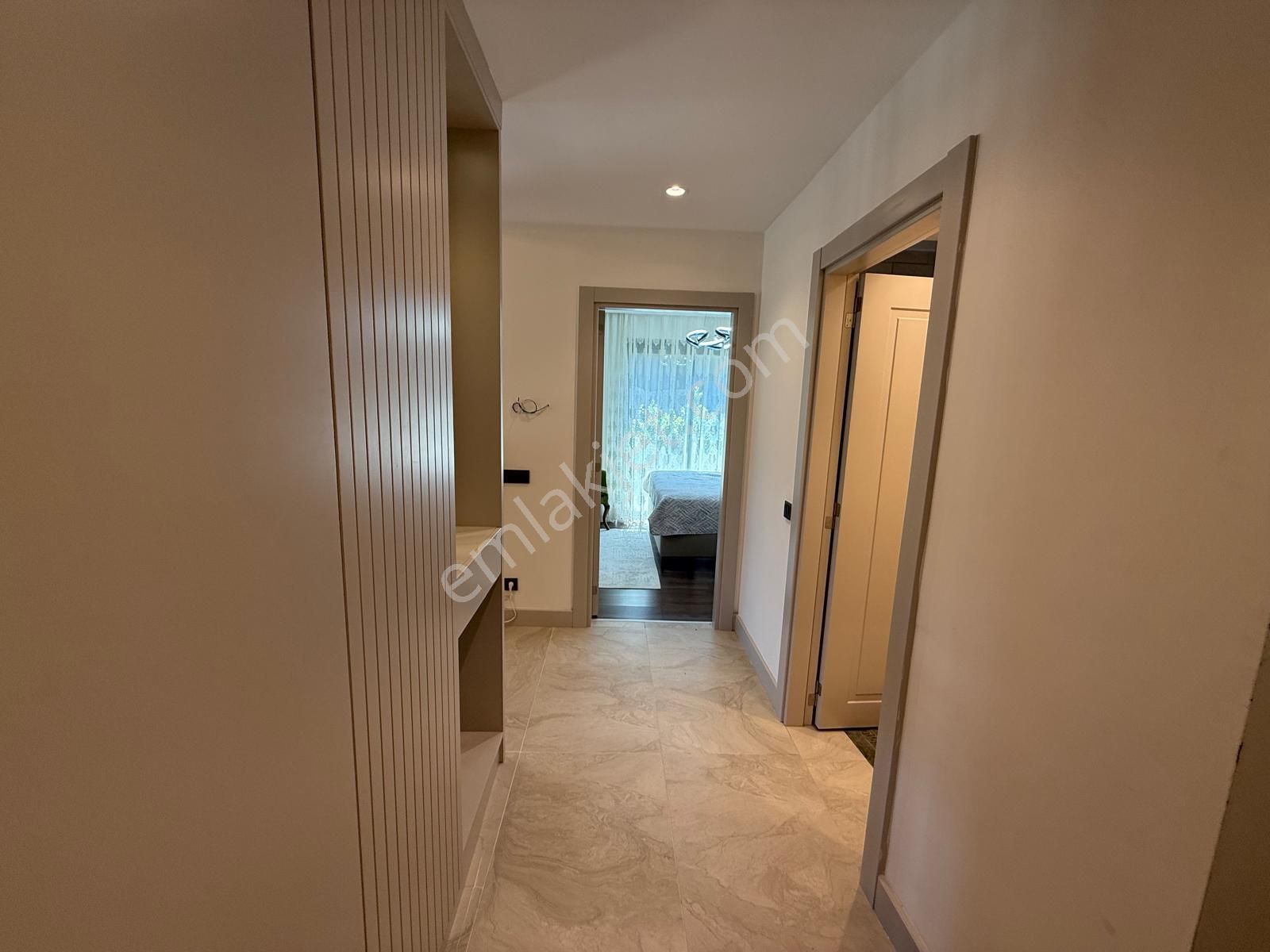 Havuzlu Site - Full Eşya - Alt Katta Oda - 4+1 Villa - Görsel 21