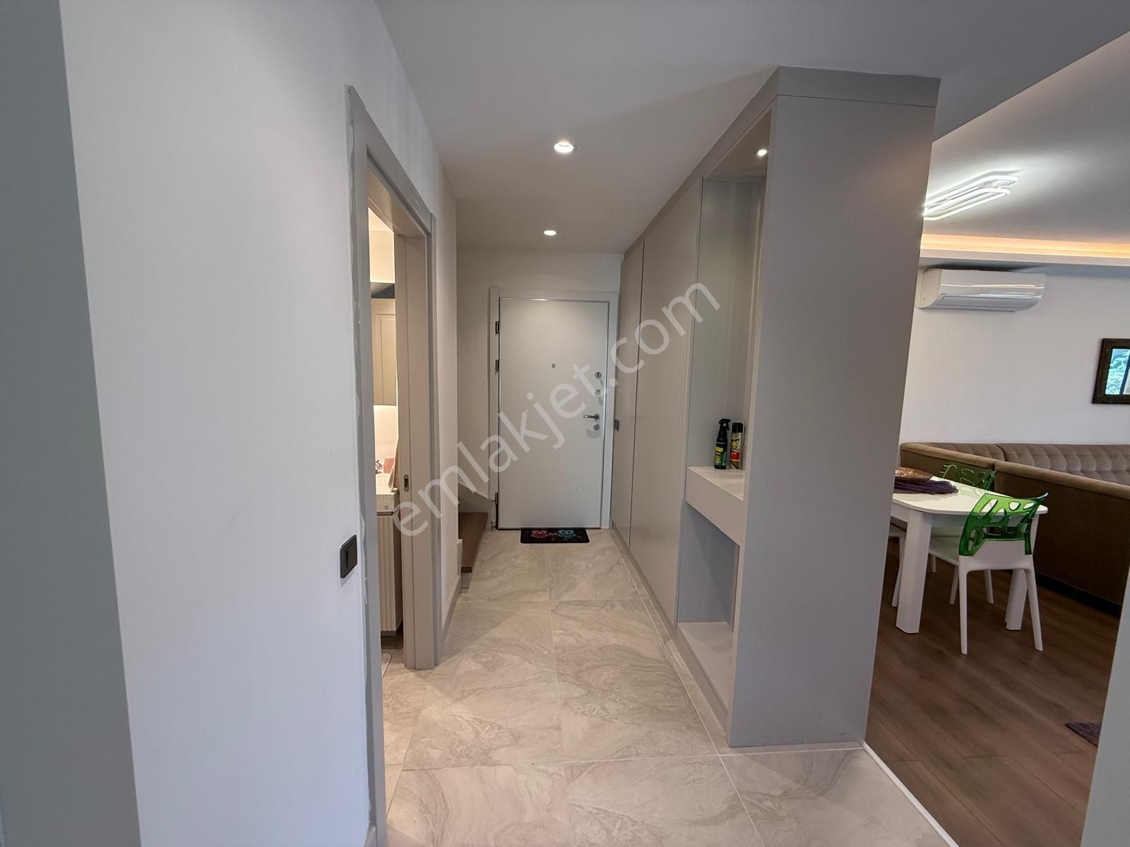 Havuzlu Site - Full Eşya - Alt Katta Oda - 4+1 Villa - Görsel 13