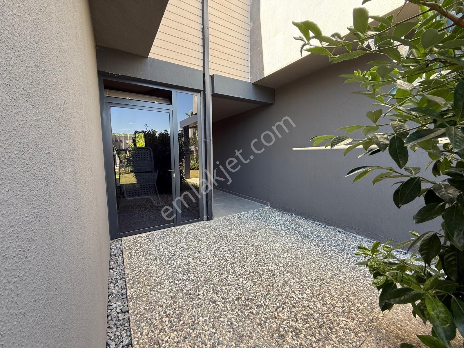 Havuzlu Site - Full Eşya - Alt Katta Oda - 4+1 Villa - Görsel 9