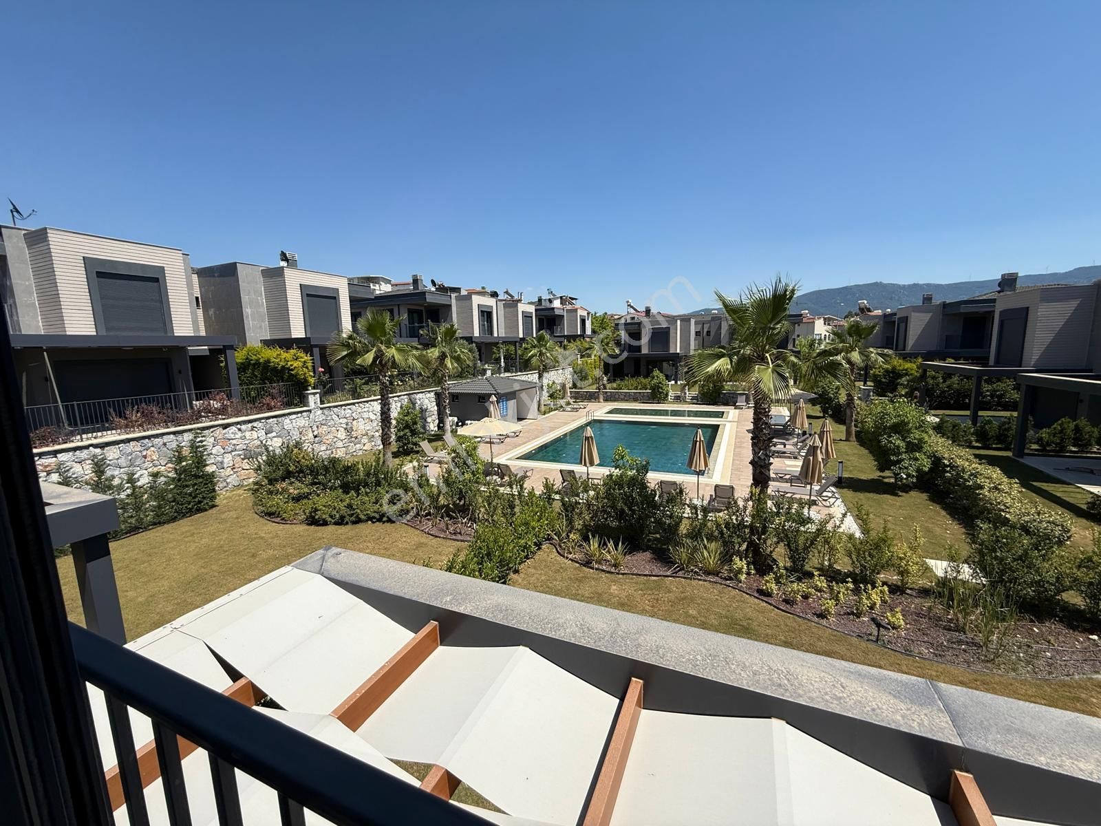 Havuzlu Site - Full Eşya - Alt Katta Oda - 4+1 Villa - Görsel 35