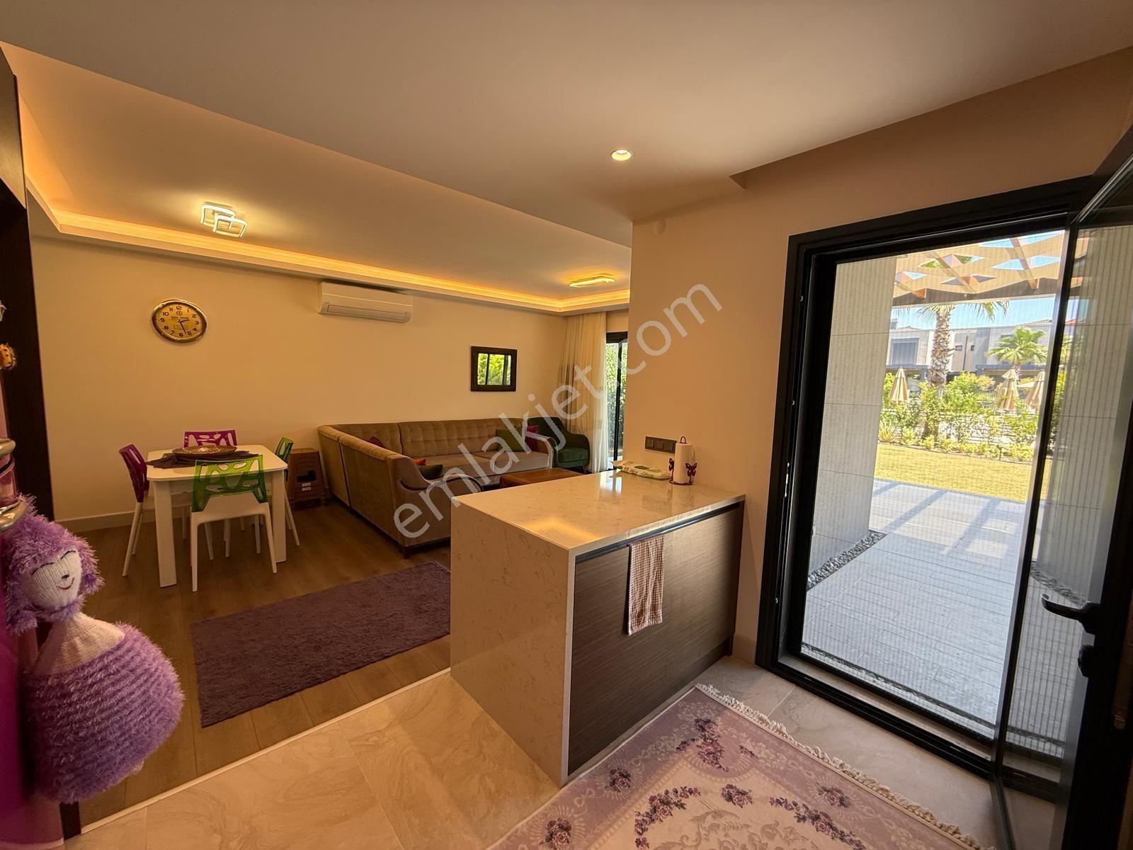 Havuzlu Site - Full Eşya - Alt Katta Oda - 4+1 Villa - Görsel 19