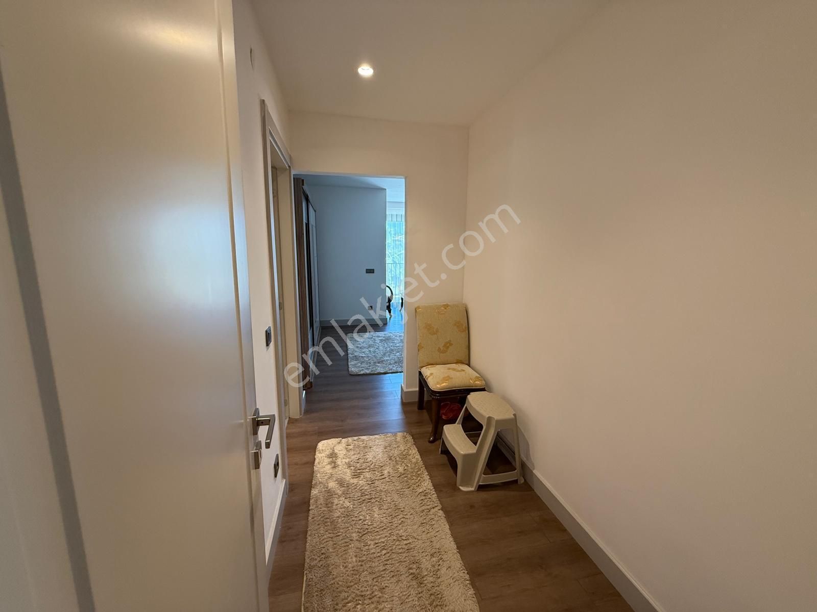 Havuzlu Site - Full Eşya - Alt Katta Oda - 4+1 Villa - Görsel 32