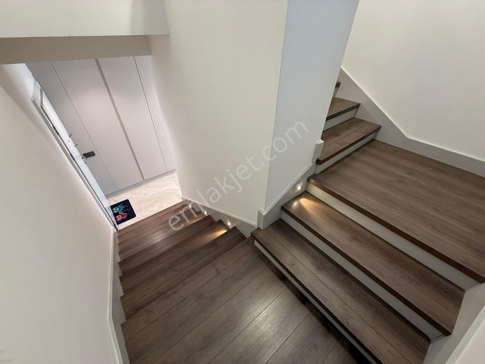 Havuzlu Site - Full Eşya - Alt Katta Oda - 4+1 Villa - Görsel 28