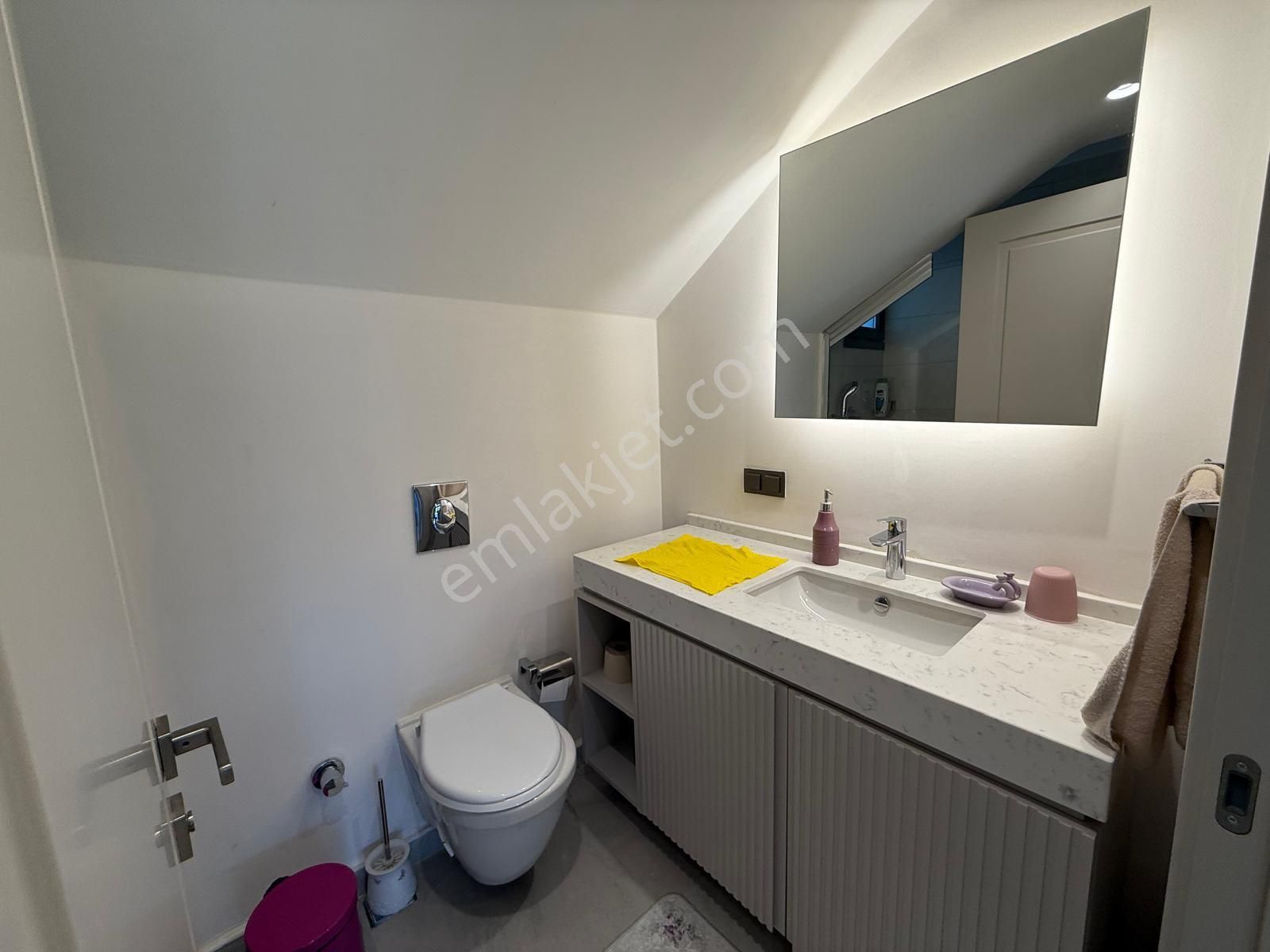 Havuzlu Site - Full Eşya - Alt Katta Oda - 4+1 Villa - Görsel 24