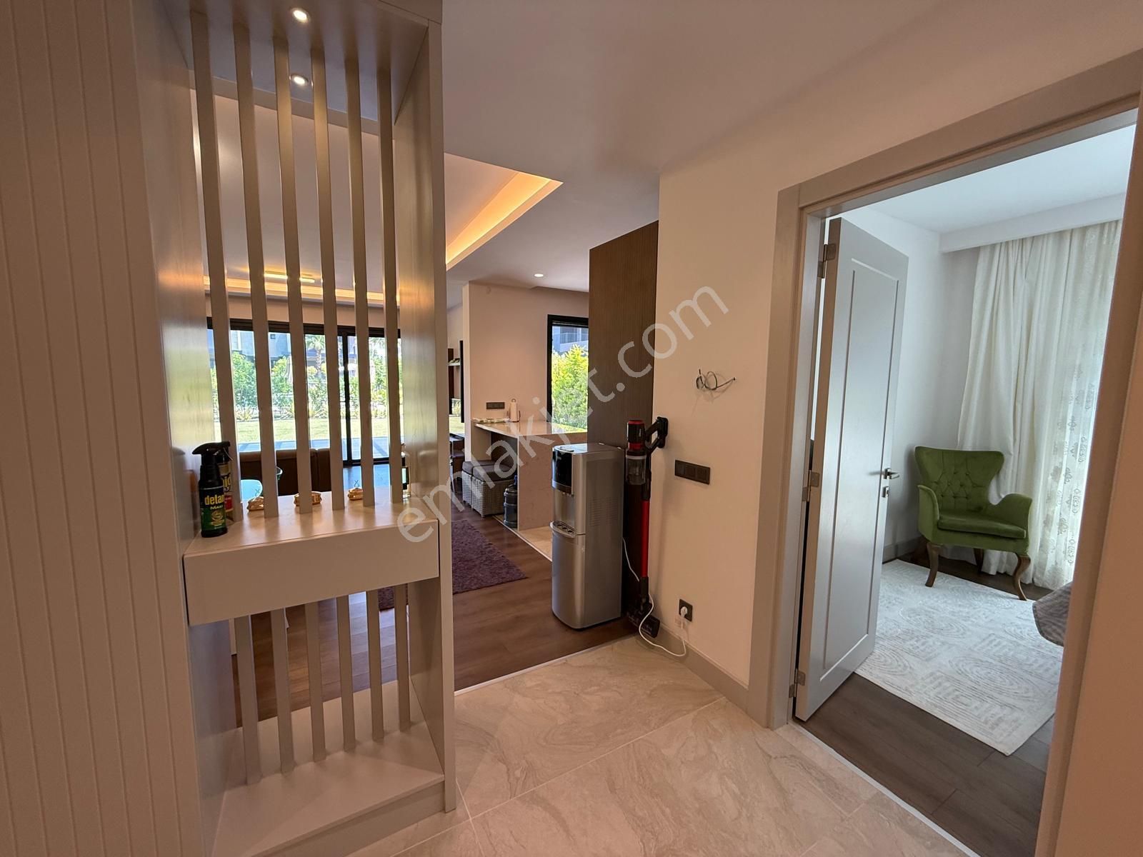 Havuzlu Site - Full Eşya - Alt Katta Oda - 4+1 Villa - Görsel 20