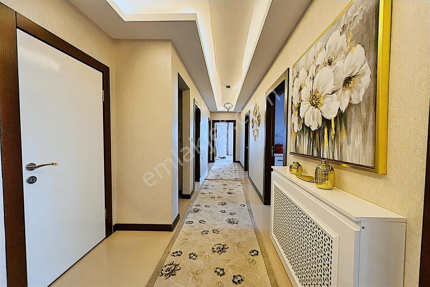 Karakaya Şık Tasarım & Prestijli Yapısı İle Lüks Sitede 3+1 Dair - Görsel 5