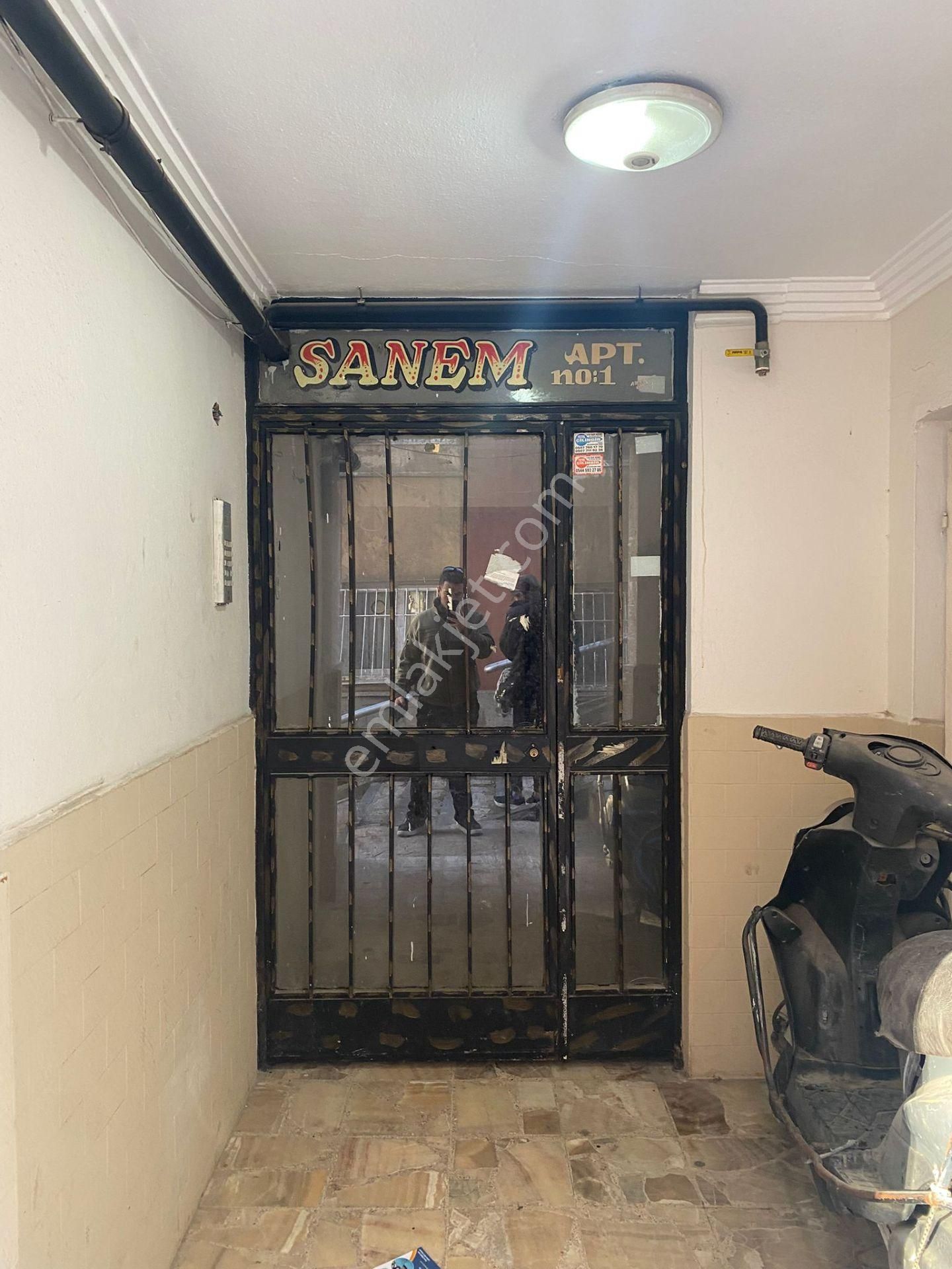 Sahibinden Acil Satılık Deniz Manzaralı Cadde Üzeri 2+1 Daire - Görsel 13