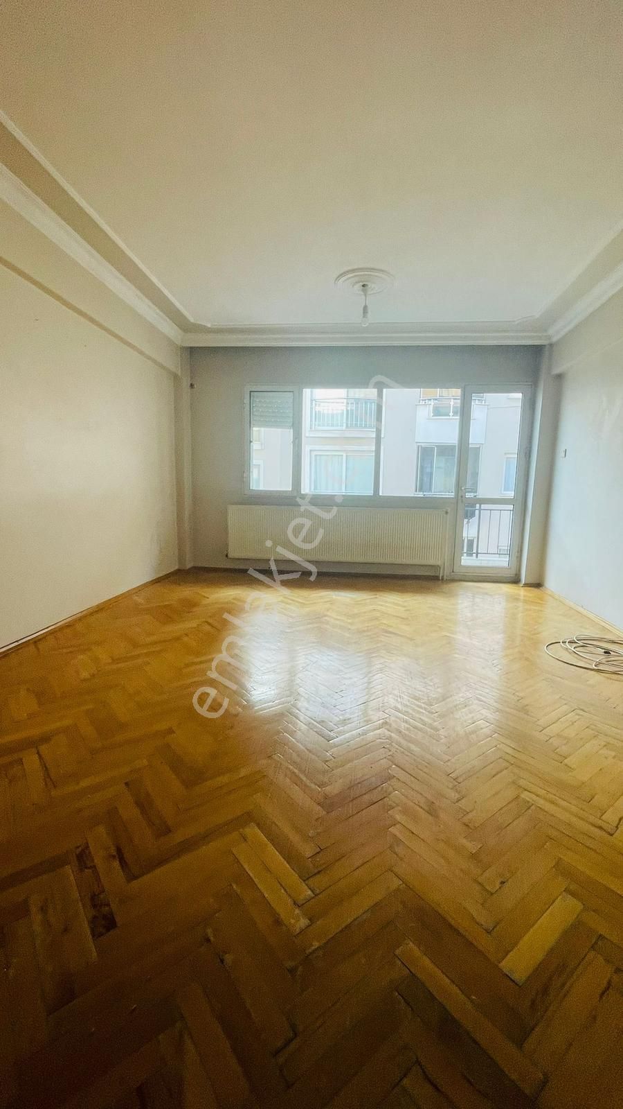 Gülyaka Mah. 3+1 Arakat Doğalgazlı Daire - Görsel 12