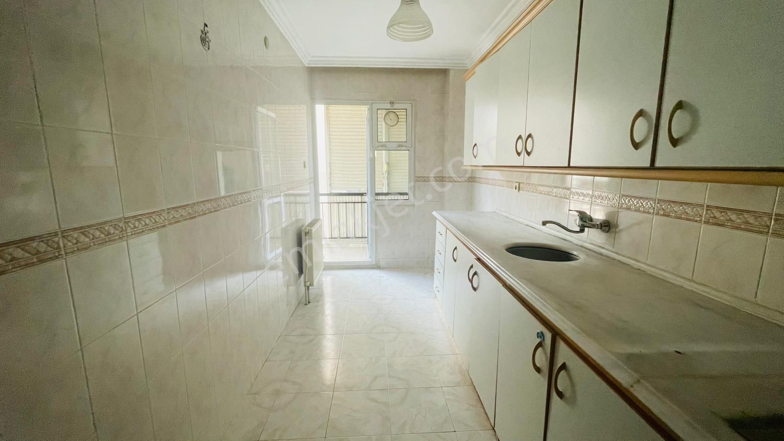 Gülyaka Mah. 3+1 Arakat Doğalgazlı Daire - Görsel 4