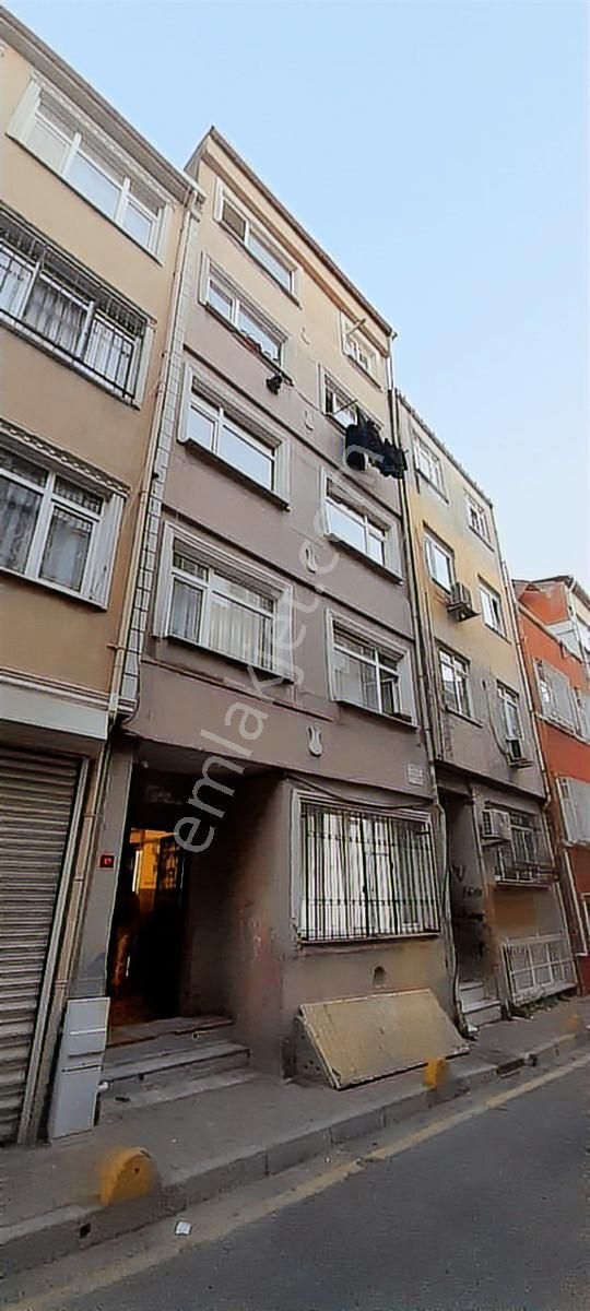 Kocamustafapaşa Merkez 2.kat 2+1 65m2 Balkonlu Çift Cephe - Görsel 18