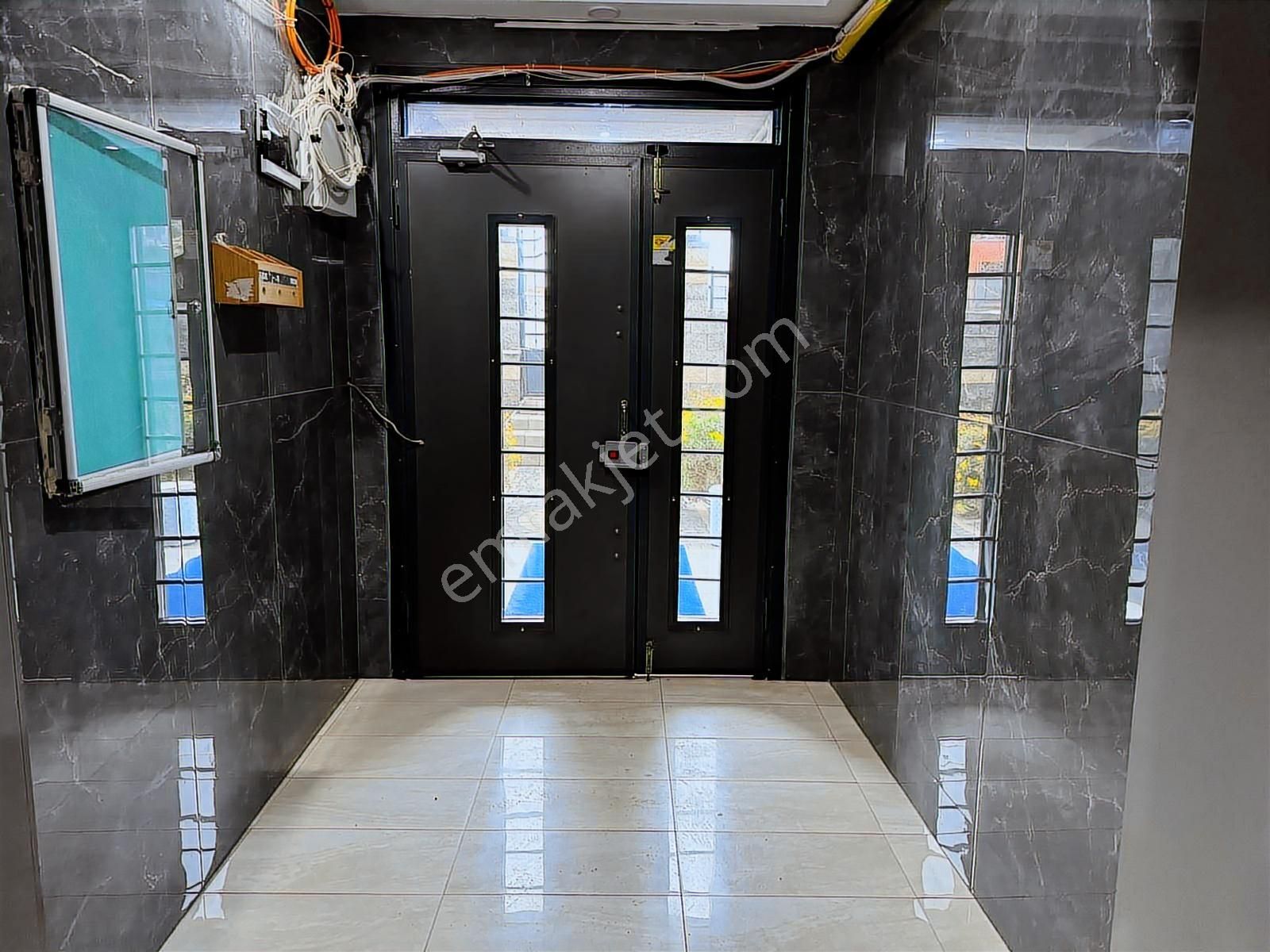 B.çekmece De Satılık 3+2 Daire Geniş Ve Ferah Deniz Manzaralı - Görsel 26