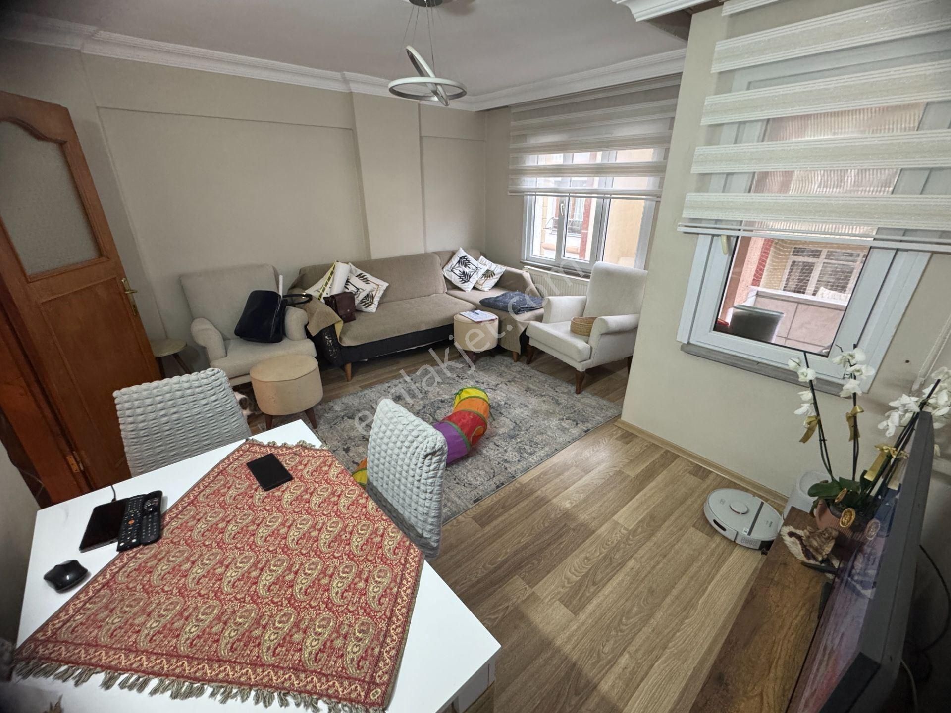 Esinti'den Zümrütevler Mahallesinde Metroya Yakın 2+1 Daire