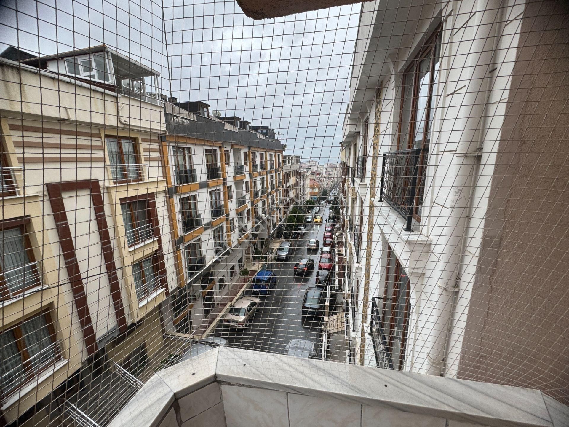 Esinti'den Zümrütevler Mahallesinde Metroya Yakın 2+1 Daire - Görsel 10