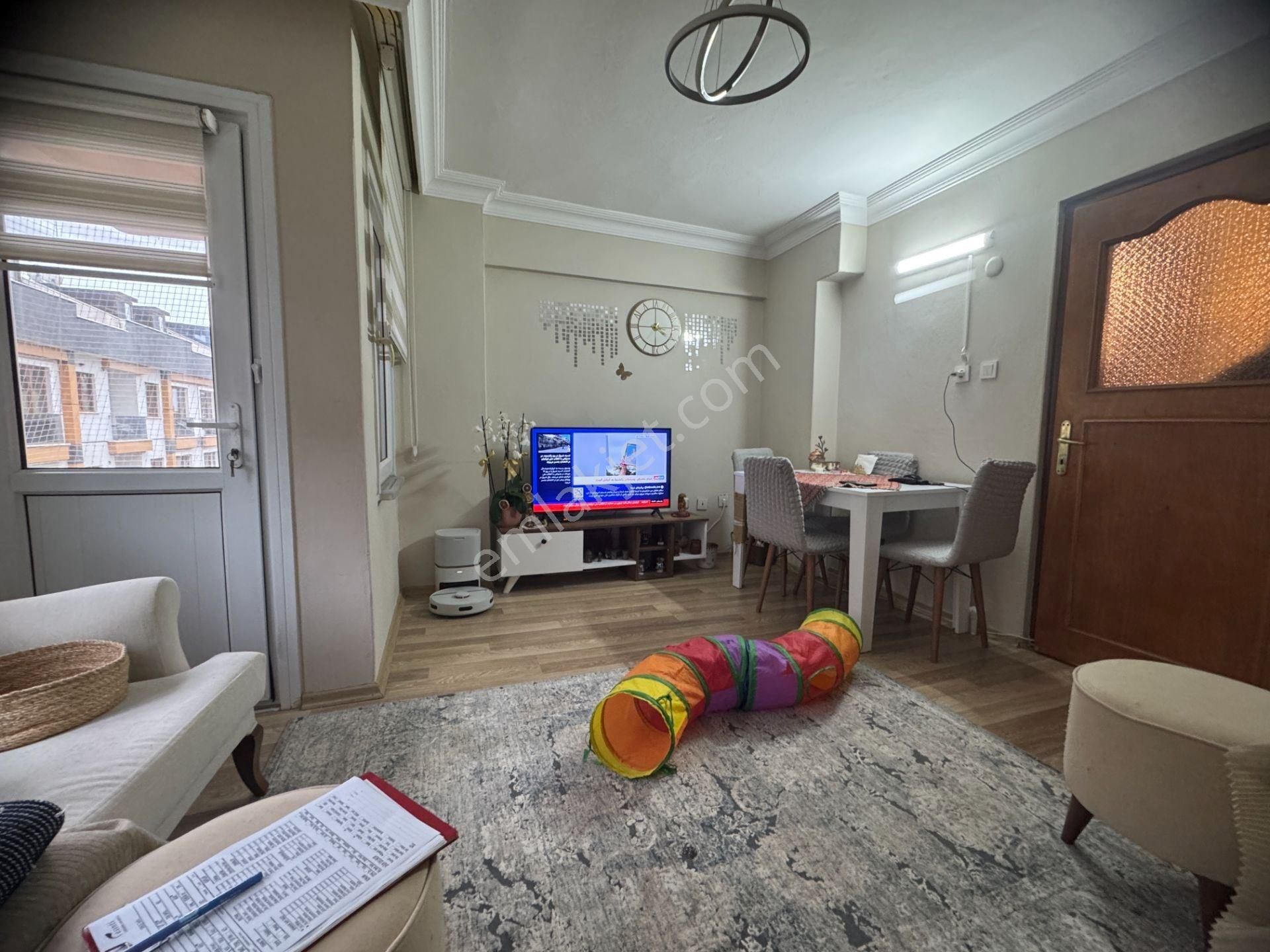 Esinti'den Zümrütevler Mahallesinde Metroya Yakın 2+1 Daire - Görsel 2